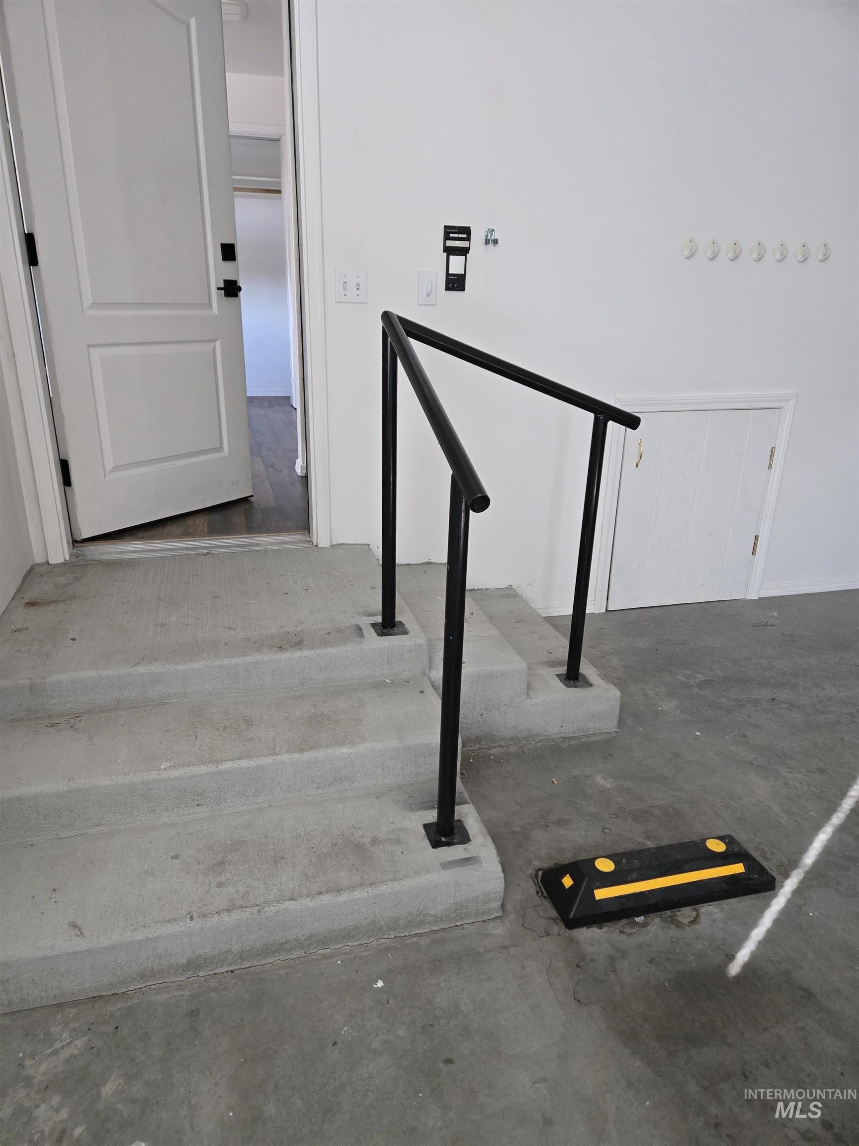 405 N Dorian Drive, Ontario, Oregon 97914, 4 Bedrooms, 3.5 Bathrooms, Residential For Sale, Price $575,000,MLS 98974361