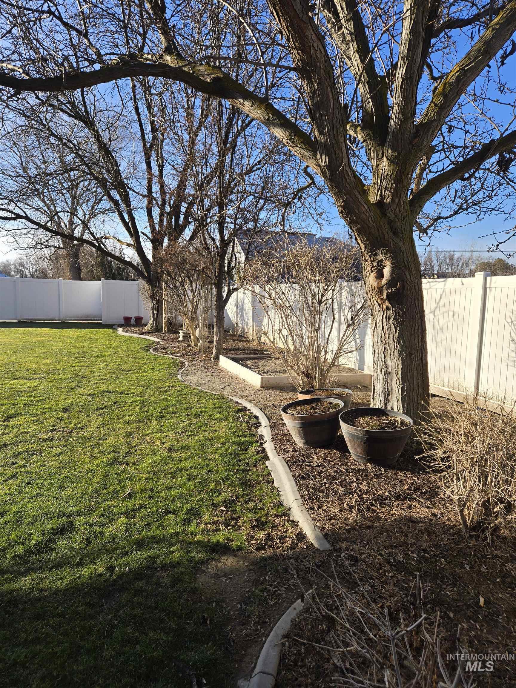 405 N Dorian Drive, Ontario, Oregon 97914, 4 Bedrooms, 3.5 Bathrooms, Residential For Sale, Price $575,000,MLS 98974361