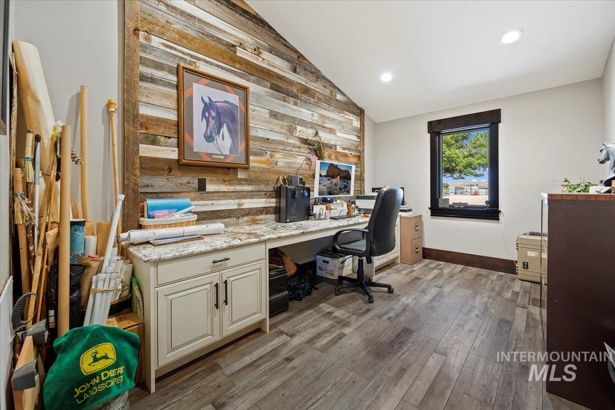 2800 W Idaho Blvd, Emmett, Idaho 83617, 5 Bedrooms, 4 Bathrooms, Residential For Sale, Price $1,800,000,MLS 98974362