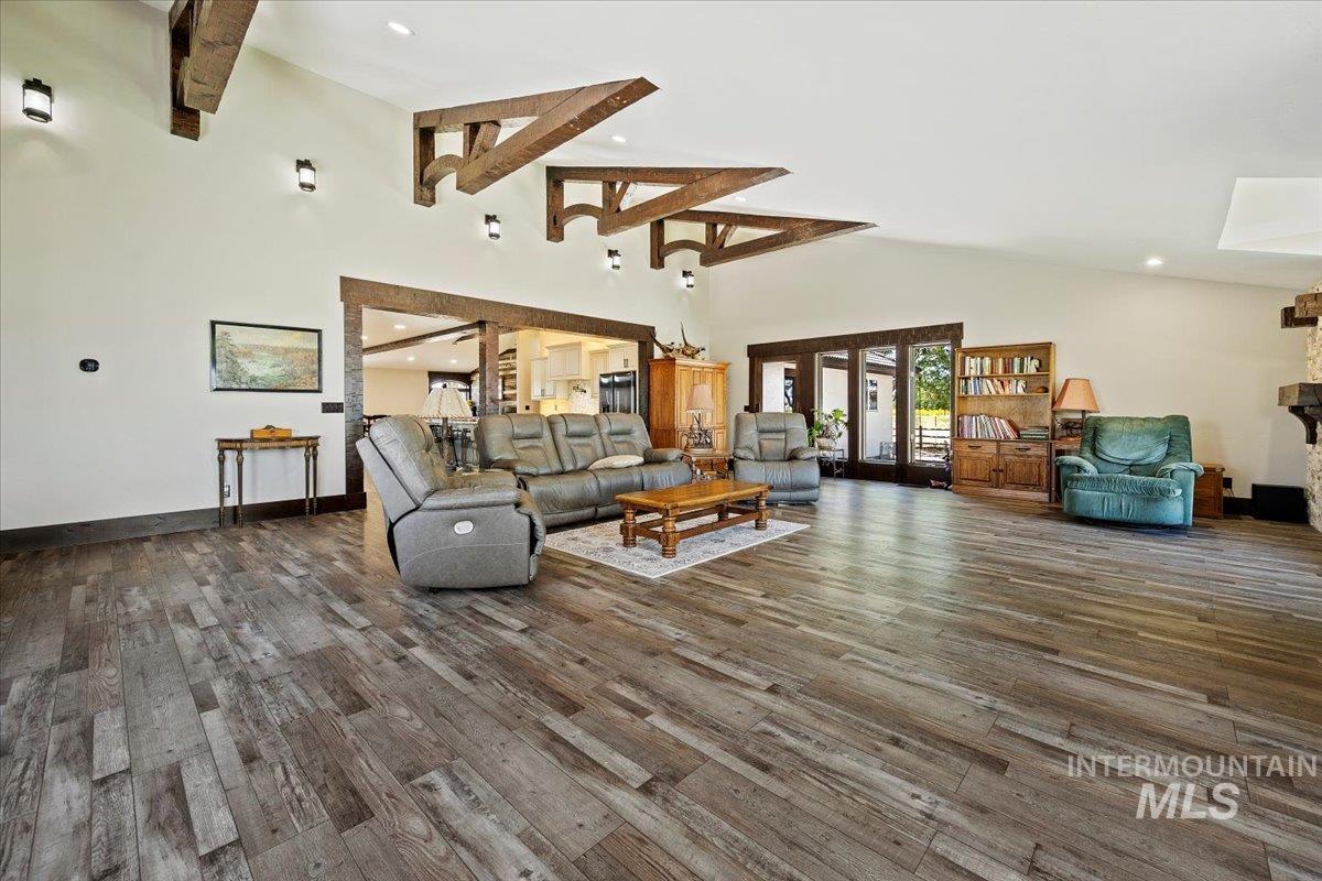 2800 W Idaho Blvd, Emmett, Idaho 83617, 5 Bedrooms, 4 Bathrooms, Residential For Sale, Price $1,800,000,MLS 98974362