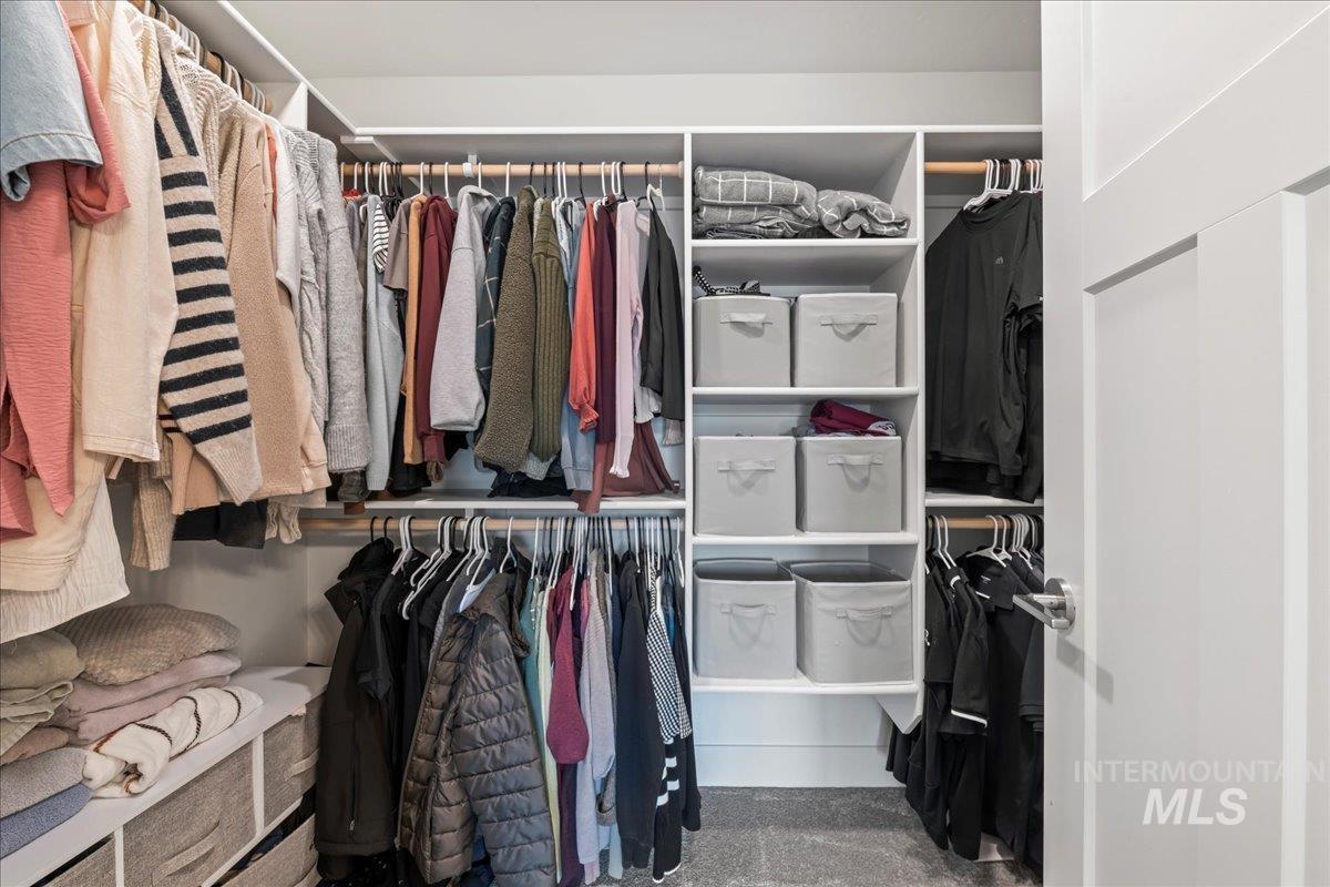 1419 W Lark Ct, Nampa, Idaho 83651, 3 Bedrooms, 2 Bathrooms, Residential For Sale, Price $349,900,MLS 98974363