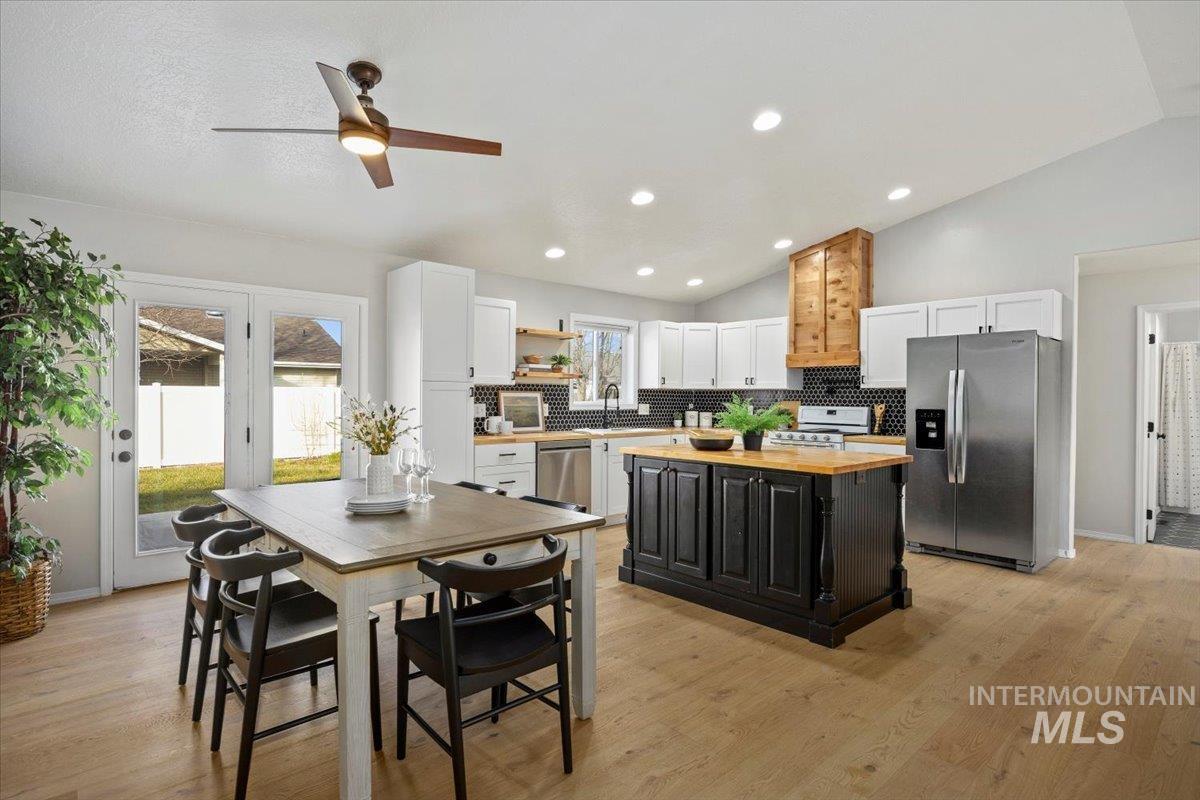 1827 Targhee Drive, Twin Falls, Idaho 83301, 3 Bedrooms, 2 Bathrooms, Residential For Sale, Price $389,000, 98974366