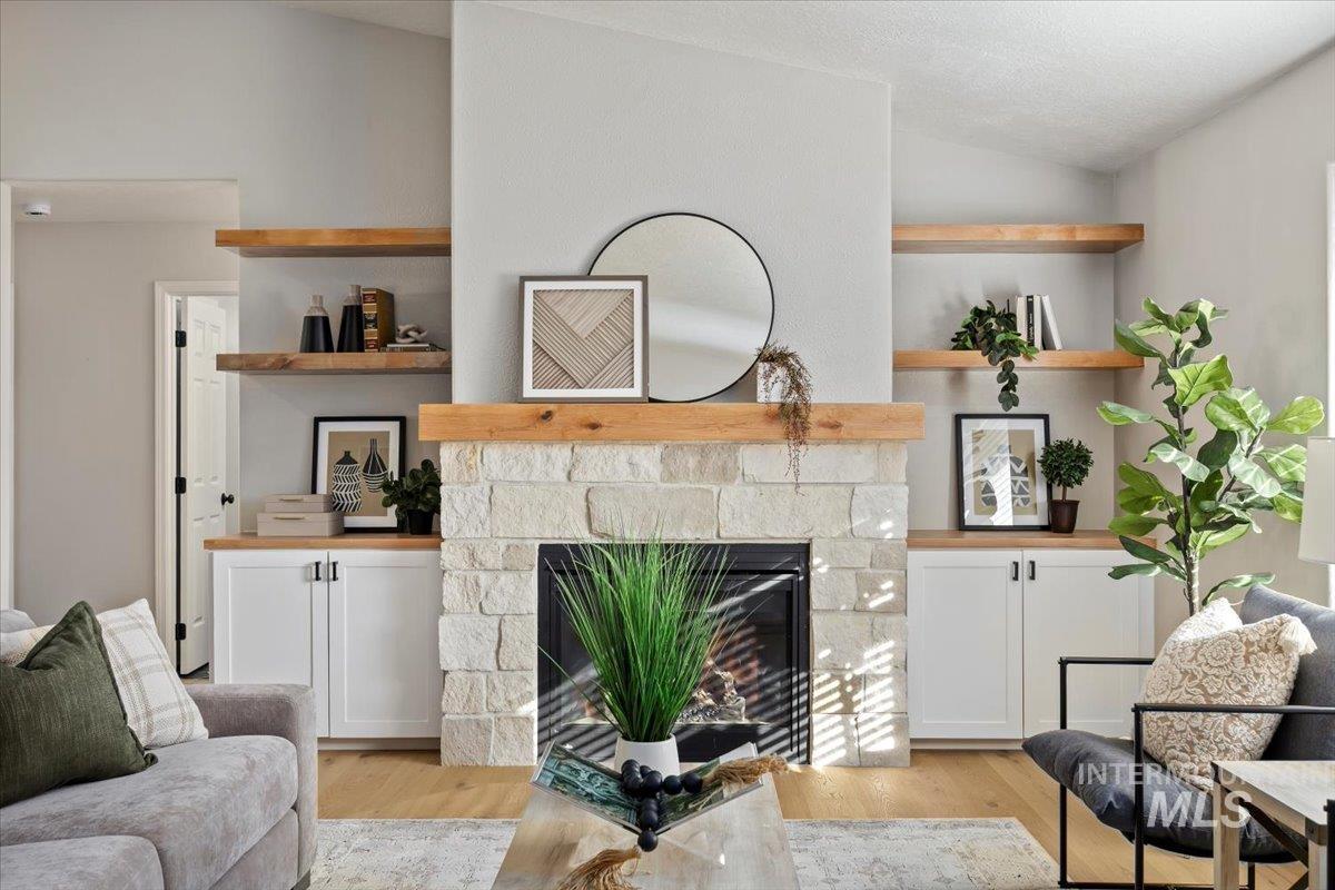 1827 Targhee Drive, Twin Falls, Idaho 83301, 3 Bedrooms, 2 Bathrooms, Residential For Sale, Price $389,000, 98974366