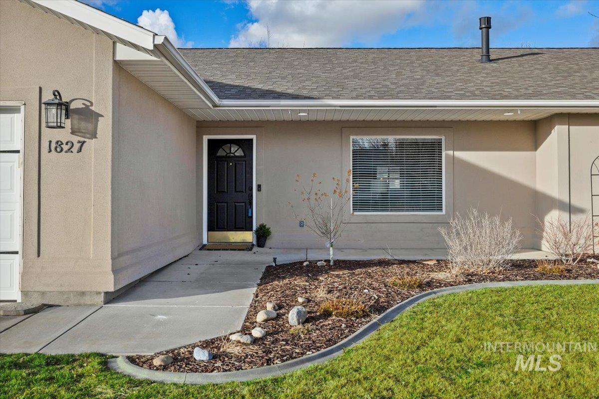 1827 Targhee Drive, Twin Falls, Idaho 83301, 3 Bedrooms, 2 Bathrooms, Residential For Sale, Price $399,900,MLS 98974366
