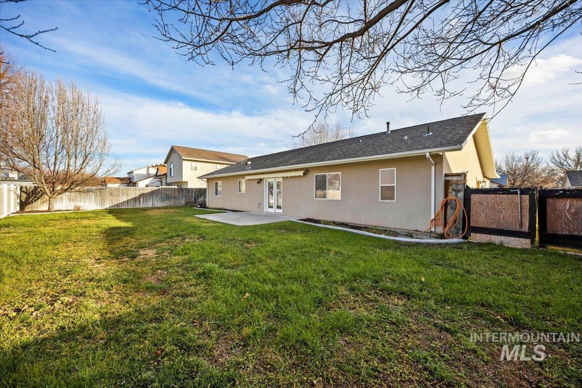 1827 Targhee Drive, Twin Falls, Idaho 83301, 3 Bedrooms, 2 Bathrooms, Residential For Sale, Price $399,900,MLS 98974366