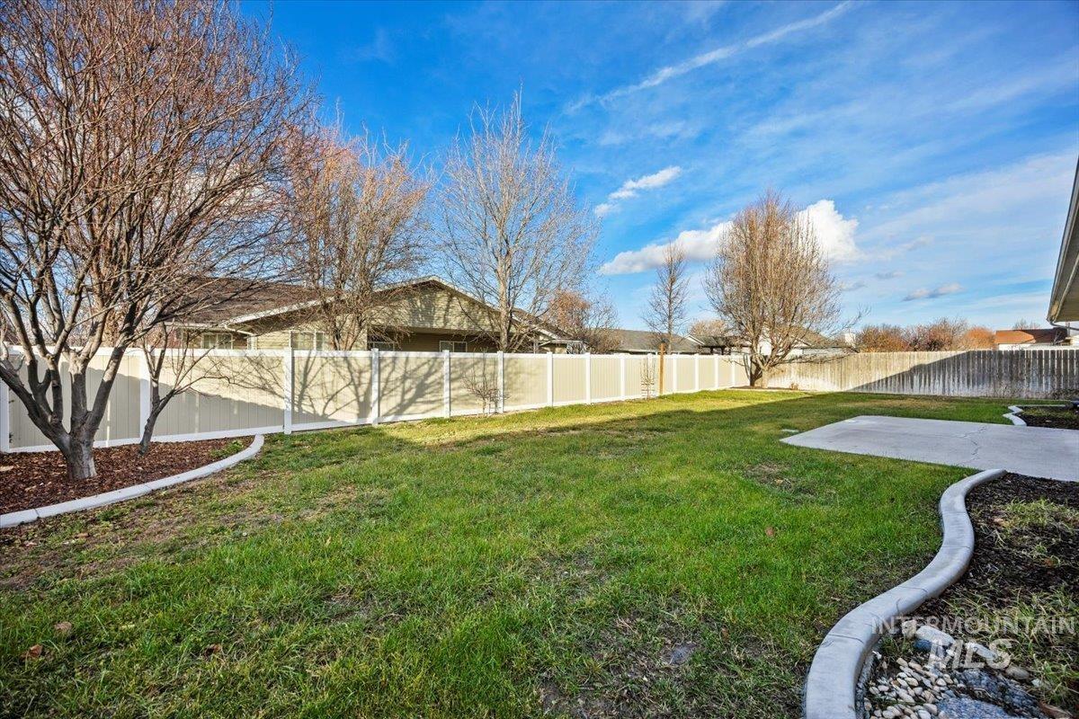 1827 Targhee Drive, Twin Falls, Idaho 83301, 3 Bedrooms, 2 Bathrooms, Residential For Sale, Price $389,000, 98974366