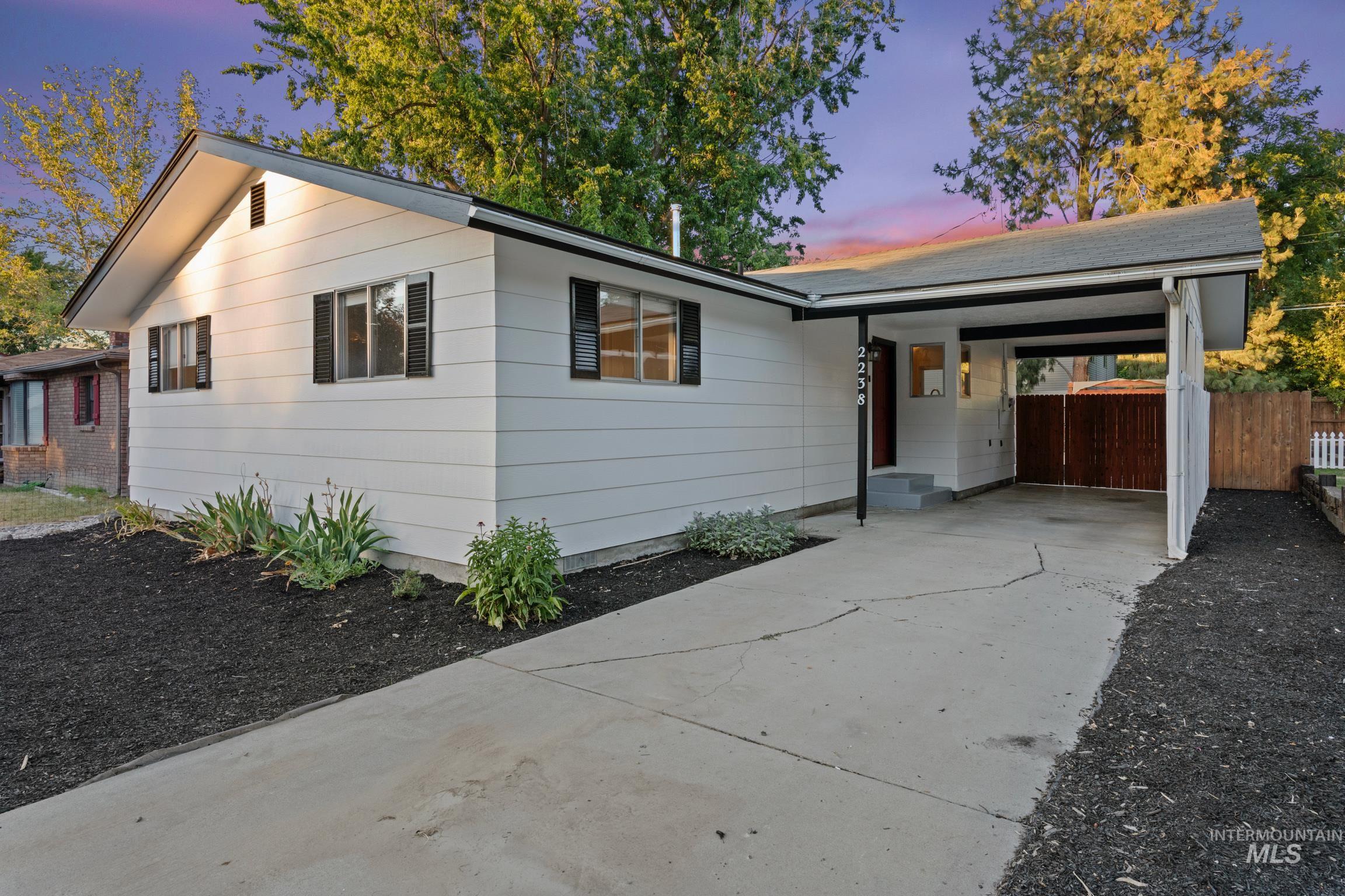 2238 S Latah Street, Boise, Idaho 83705, 3 Bedrooms, 1 Bathroom, Residential For Sale, Price $399,900,MLS 98974367