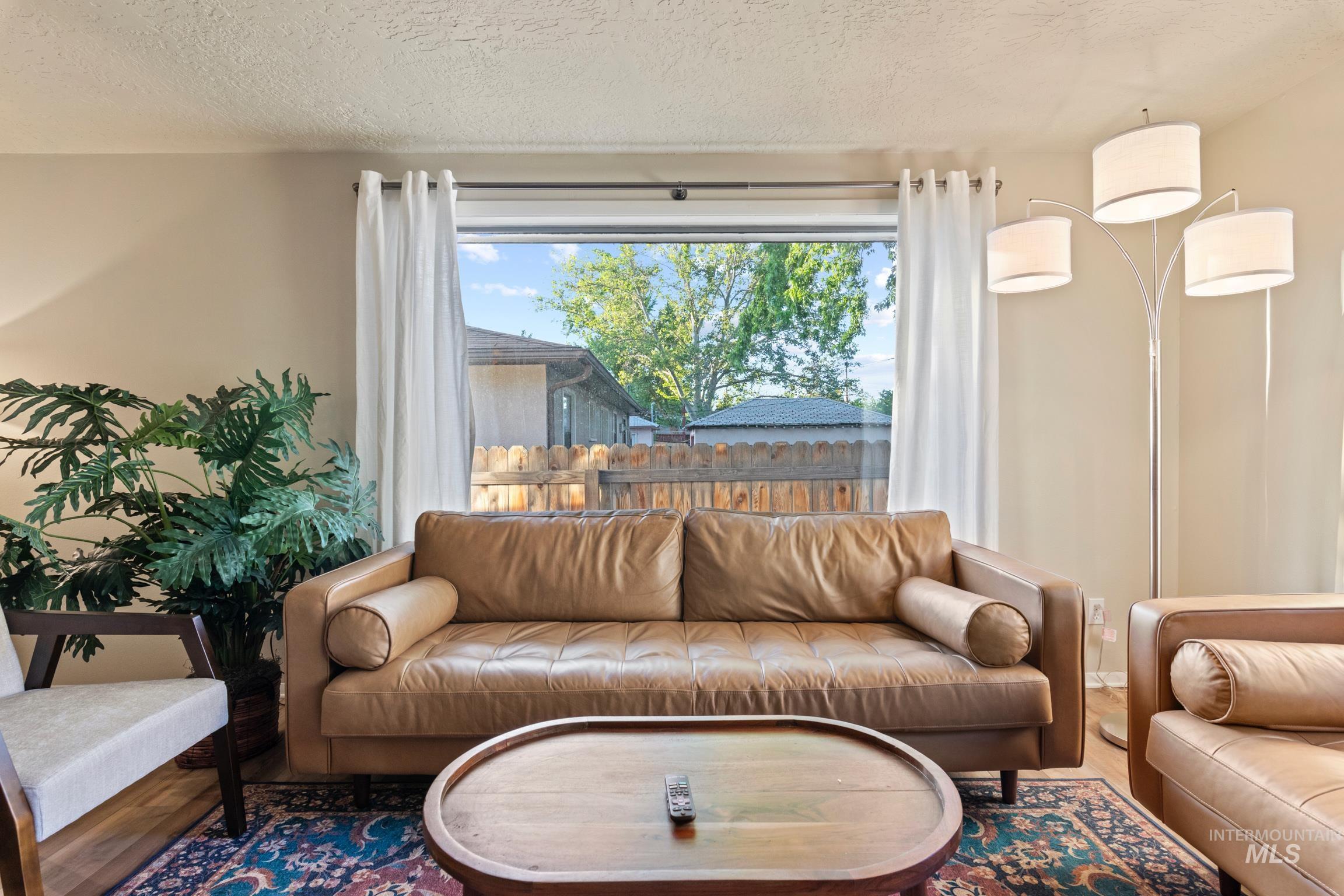 2238 S Latah Street, Boise, Idaho 83705, 3 Bedrooms, 1 Bathroom, Residential For Sale, Price $399,900,MLS 98974367