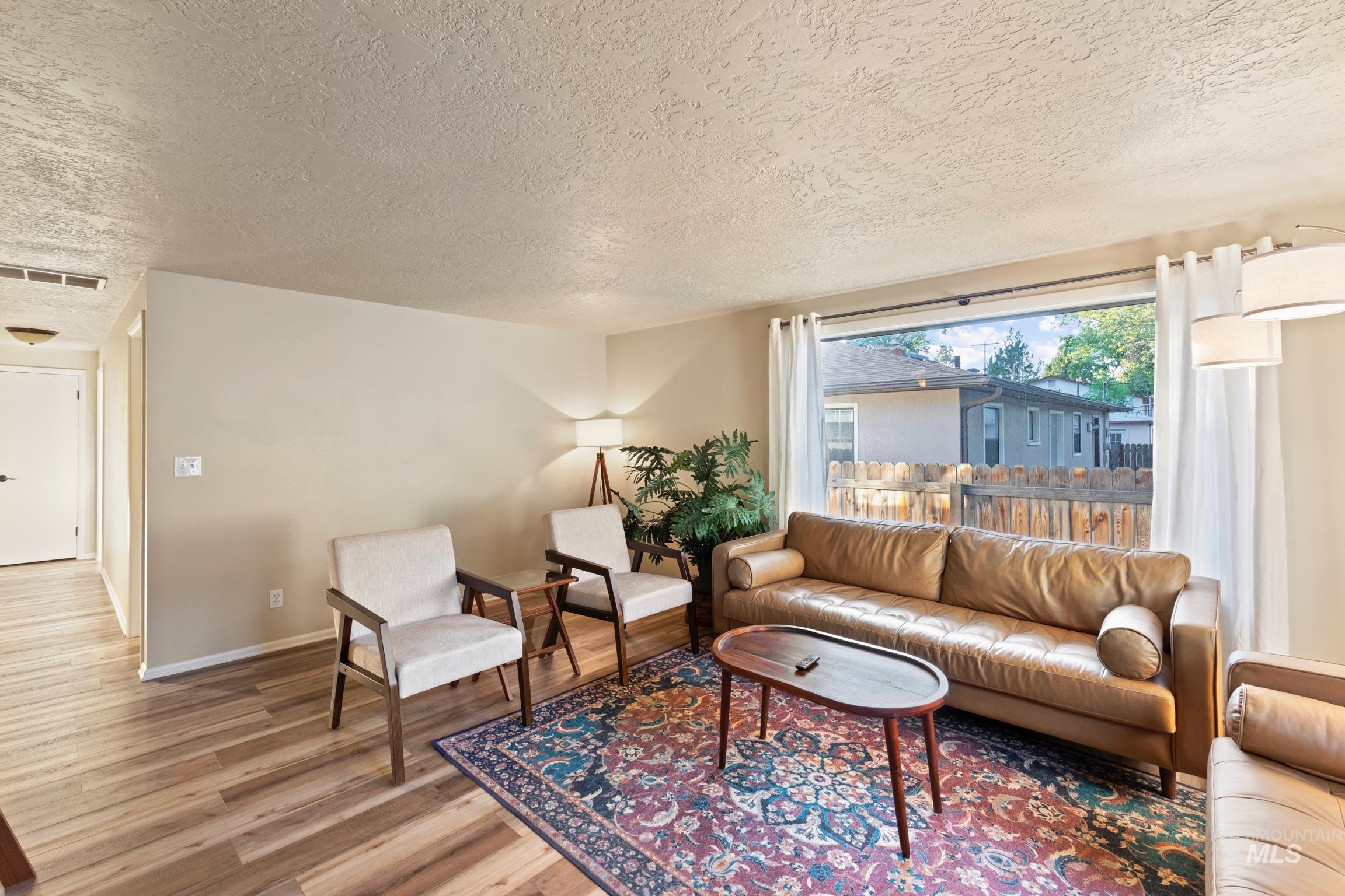 2238 S Latah Street, Boise, Idaho 83705, 3 Bedrooms, 1 Bathroom, Residential For Sale, Price $399,900,MLS 98974367