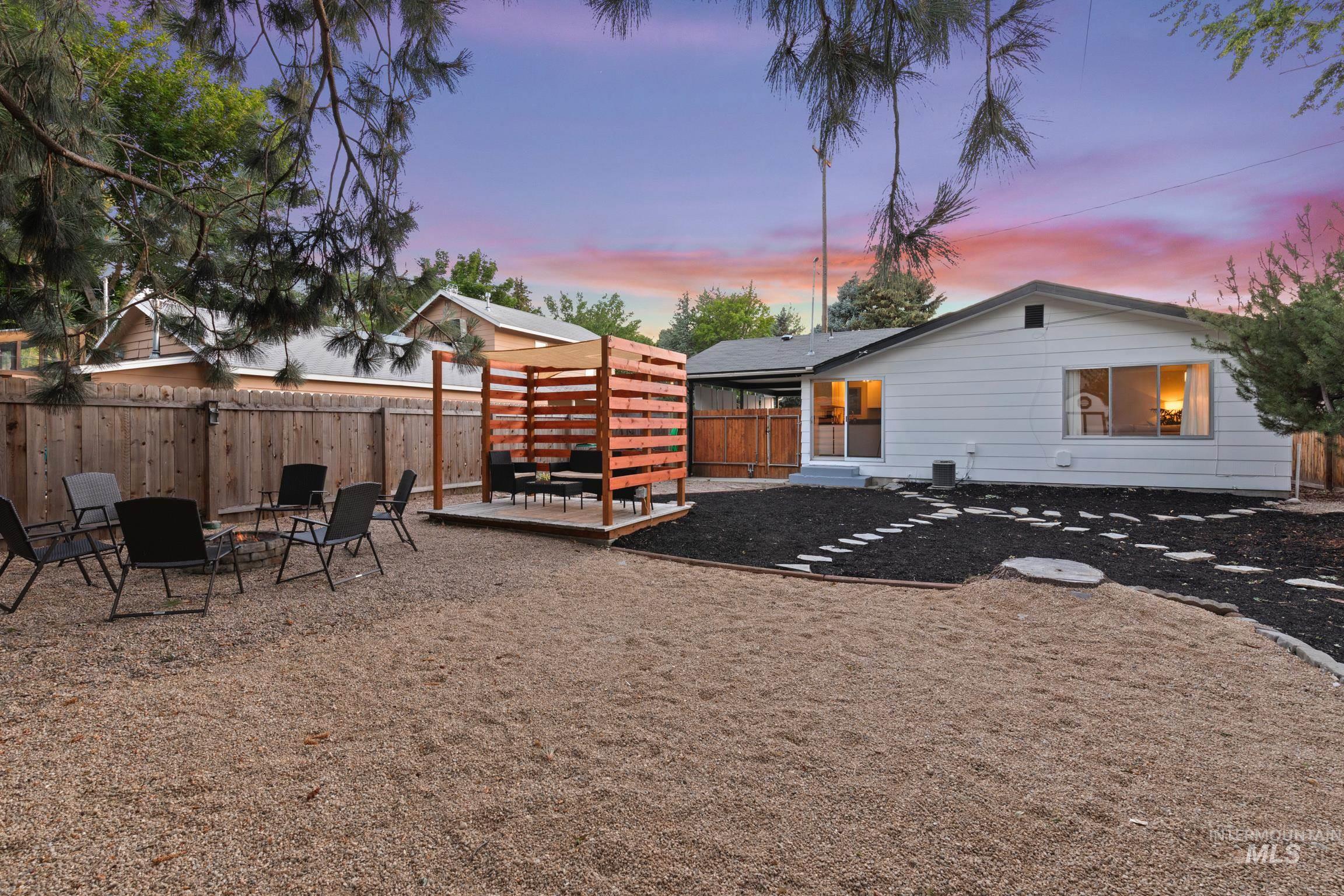 2238 S Latah Street, Boise, Idaho 83705, 3 Bedrooms, 1 Bathroom, Residential For Sale, Price $399,900,MLS 98974367