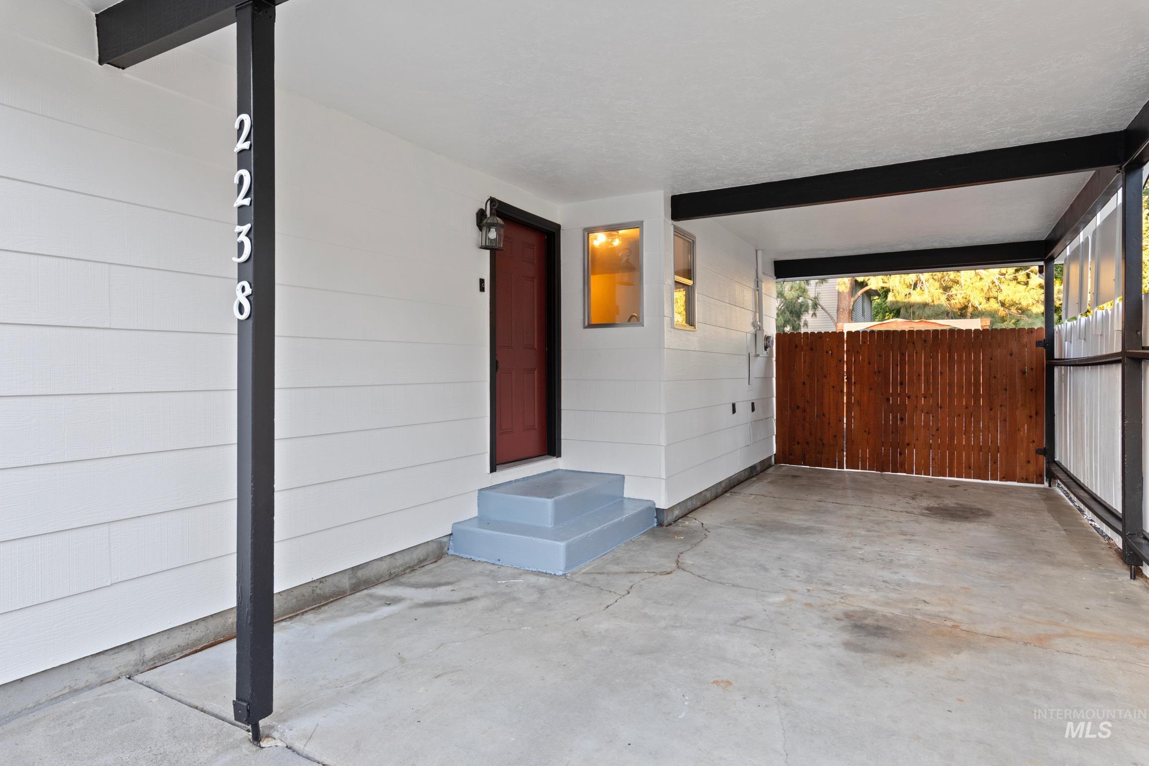 2238 S Latah Street, Boise, Idaho 83705, 3 Bedrooms, 1 Bathroom, Residential For Sale, Price $399,900,MLS 98974367