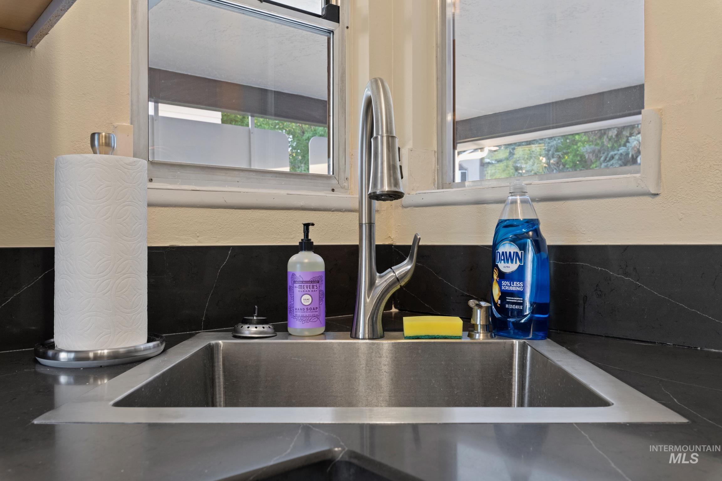 2238 S Latah Street, Boise, Idaho 83705, 3 Bedrooms, 1 Bathroom, Residential For Sale, Price $399,900,MLS 98974367