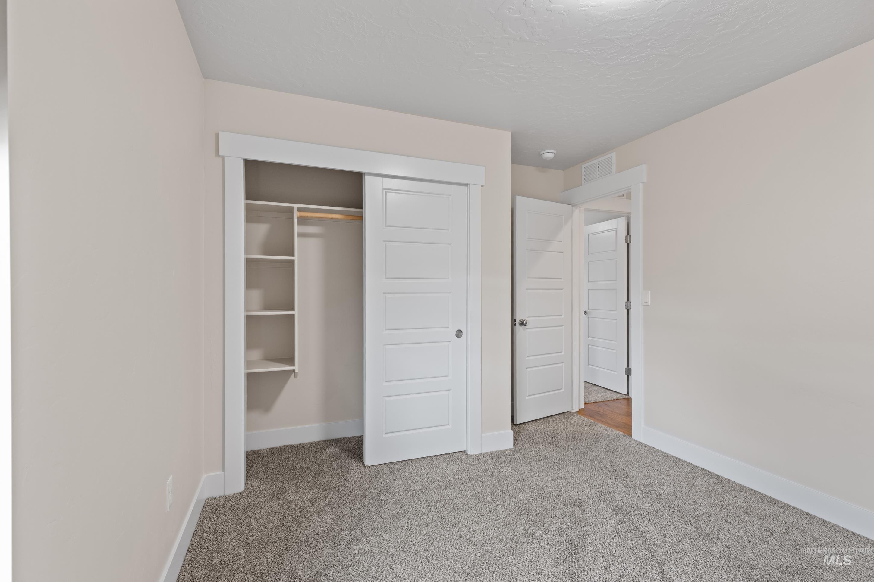 1698 NE Quarry Ave, Mountain Home, Idaho 83647, 4 Bedrooms, 2.5 Bathrooms, Residential For Sale, Price $384,900,MLS 98974369