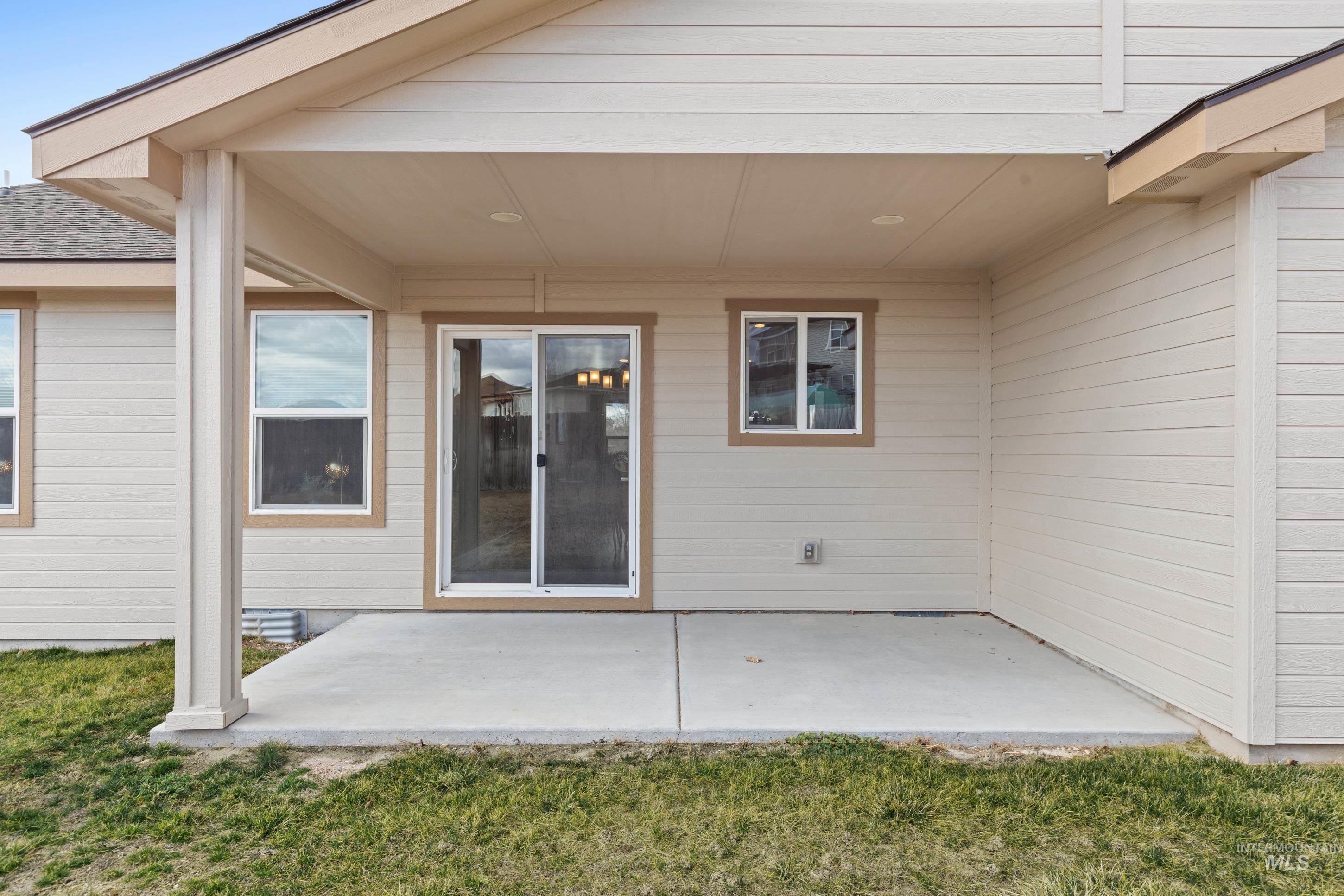 1698 NE Quarry Ave, Mountain Home, Idaho 83647, 4 Bedrooms, 2.5 Bathrooms, Residential For Sale, Price $384,900,MLS 98974369