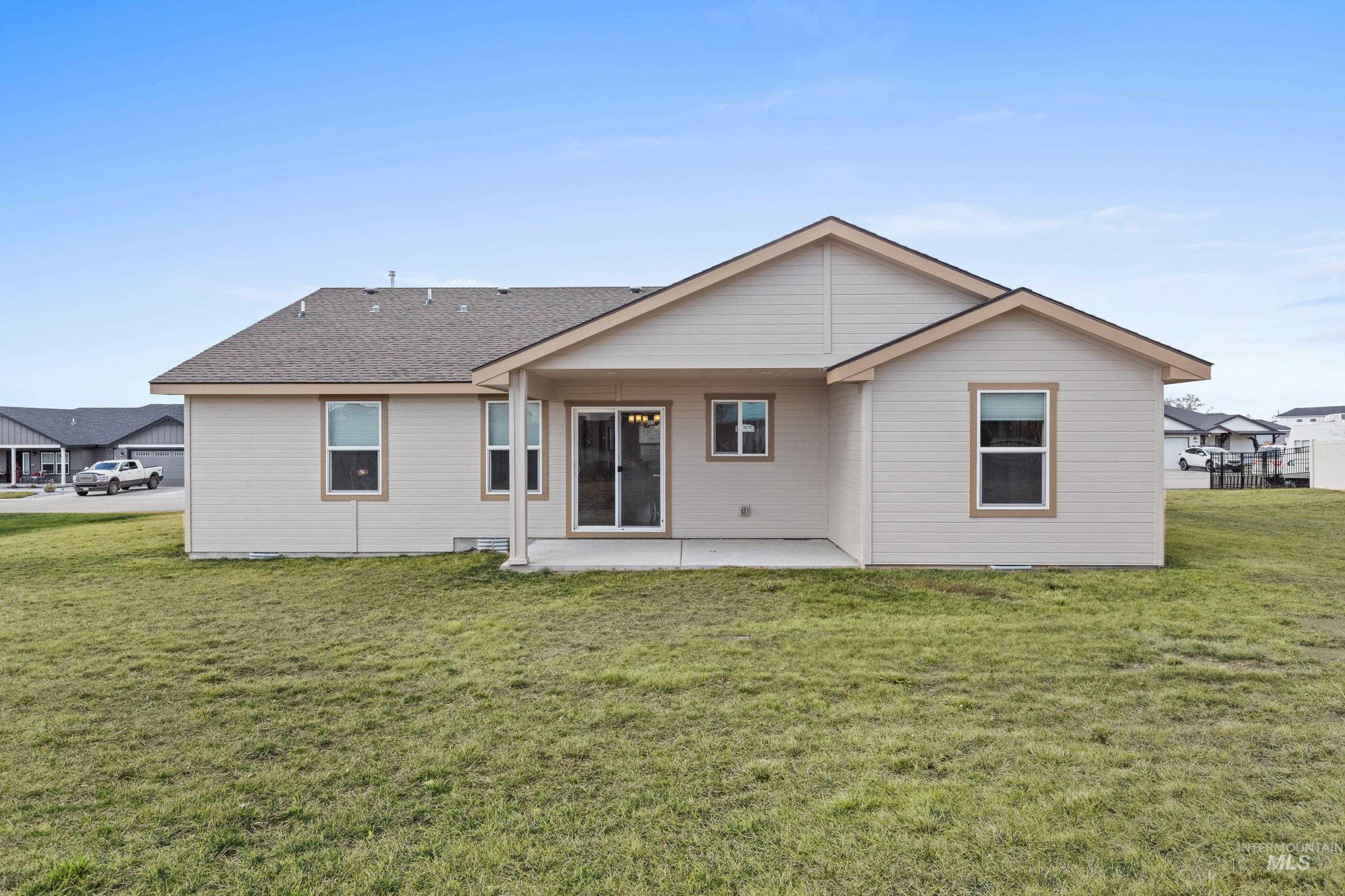 1698 NE Quarry Ave, Mountain Home, Idaho 83647, 4 Bedrooms, 2.5 Bathrooms, Residential For Sale, Price $384,900,MLS 98974369