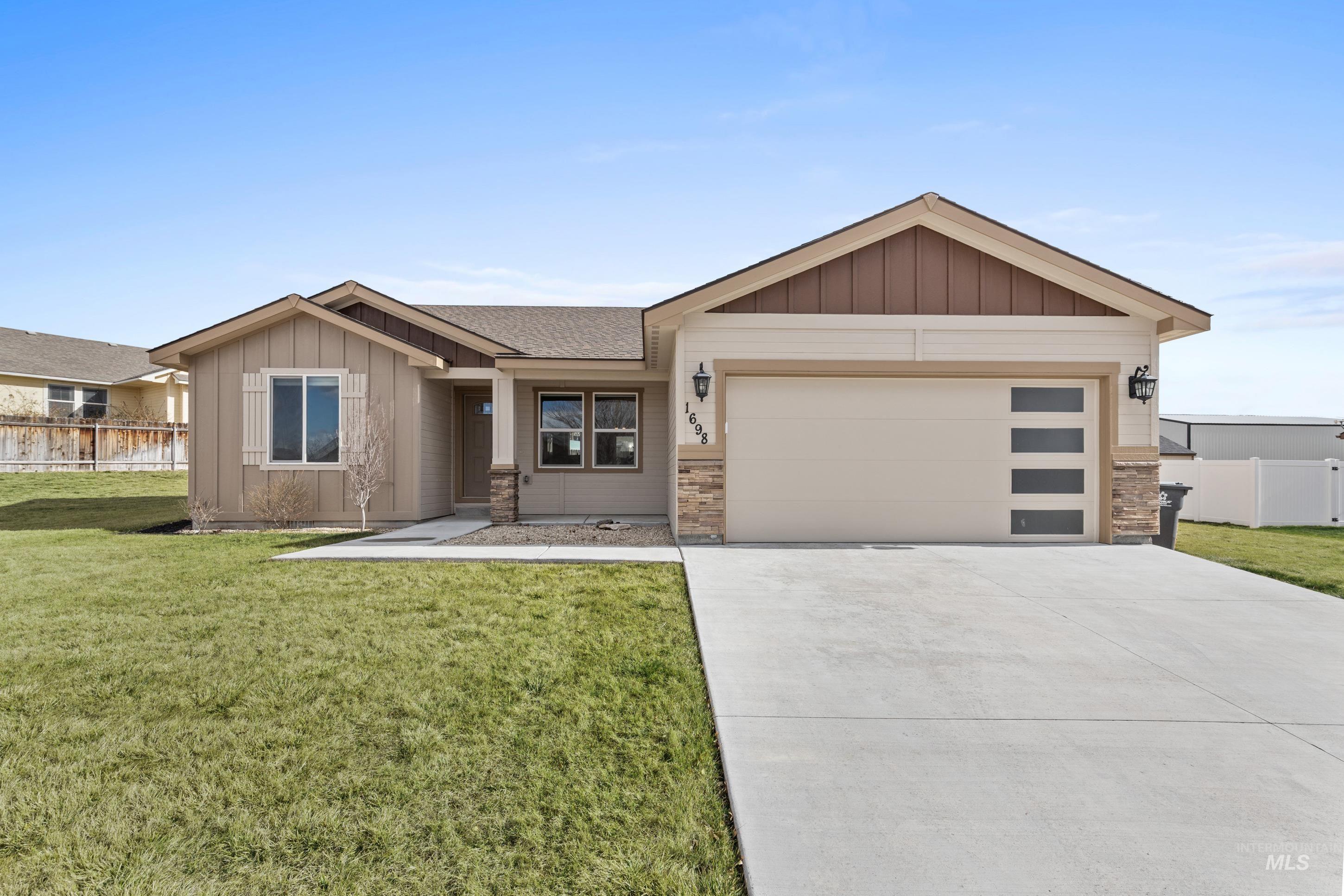 1698 NE Quarry Ave, Mountain Home, Idaho 83647, 4 Bedrooms, 2.5 Bathrooms, Residential For Sale, Price $384,900,MLS 98974369
