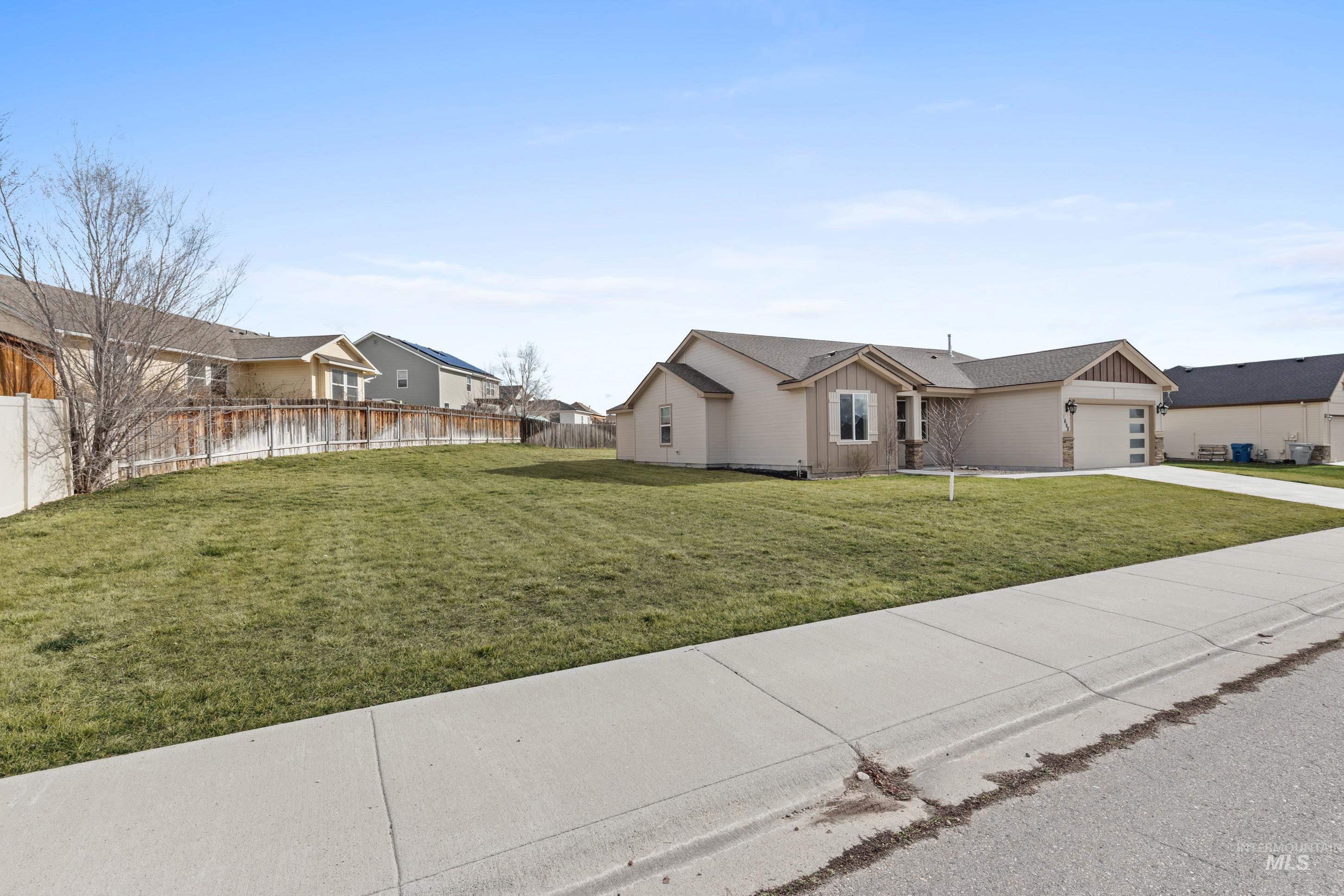 1698 NE Quarry Ave, Mountain Home, Idaho 83647, 4 Bedrooms, 2.5 Bathrooms, Residential For Sale, Price $384,900,MLS 98974369