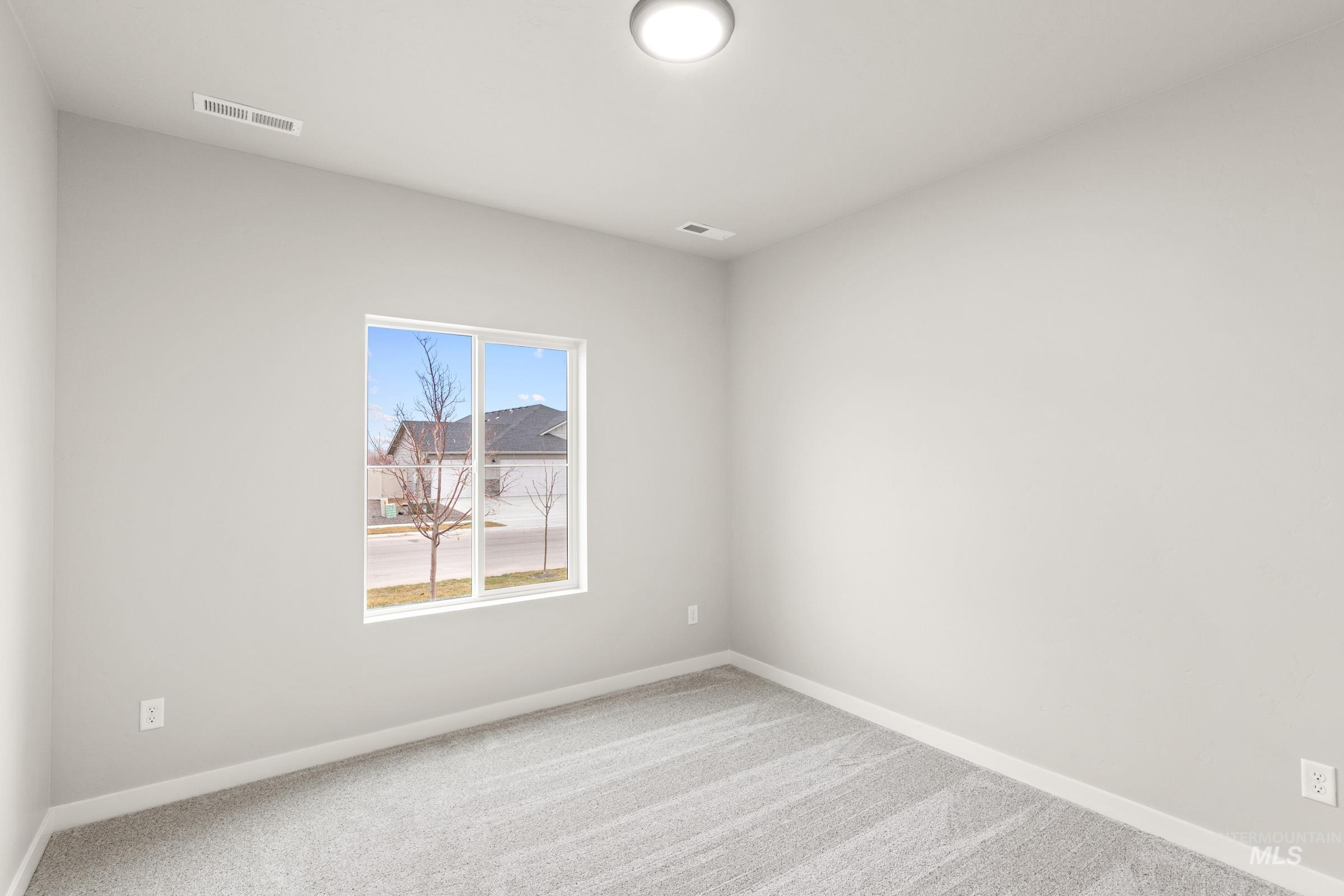 3877 E Jamestown Dr, Nampa, Idaho 83686, 4 Bedrooms, 2 Bathrooms, Residential For Sale, Price $509,990, 98974371