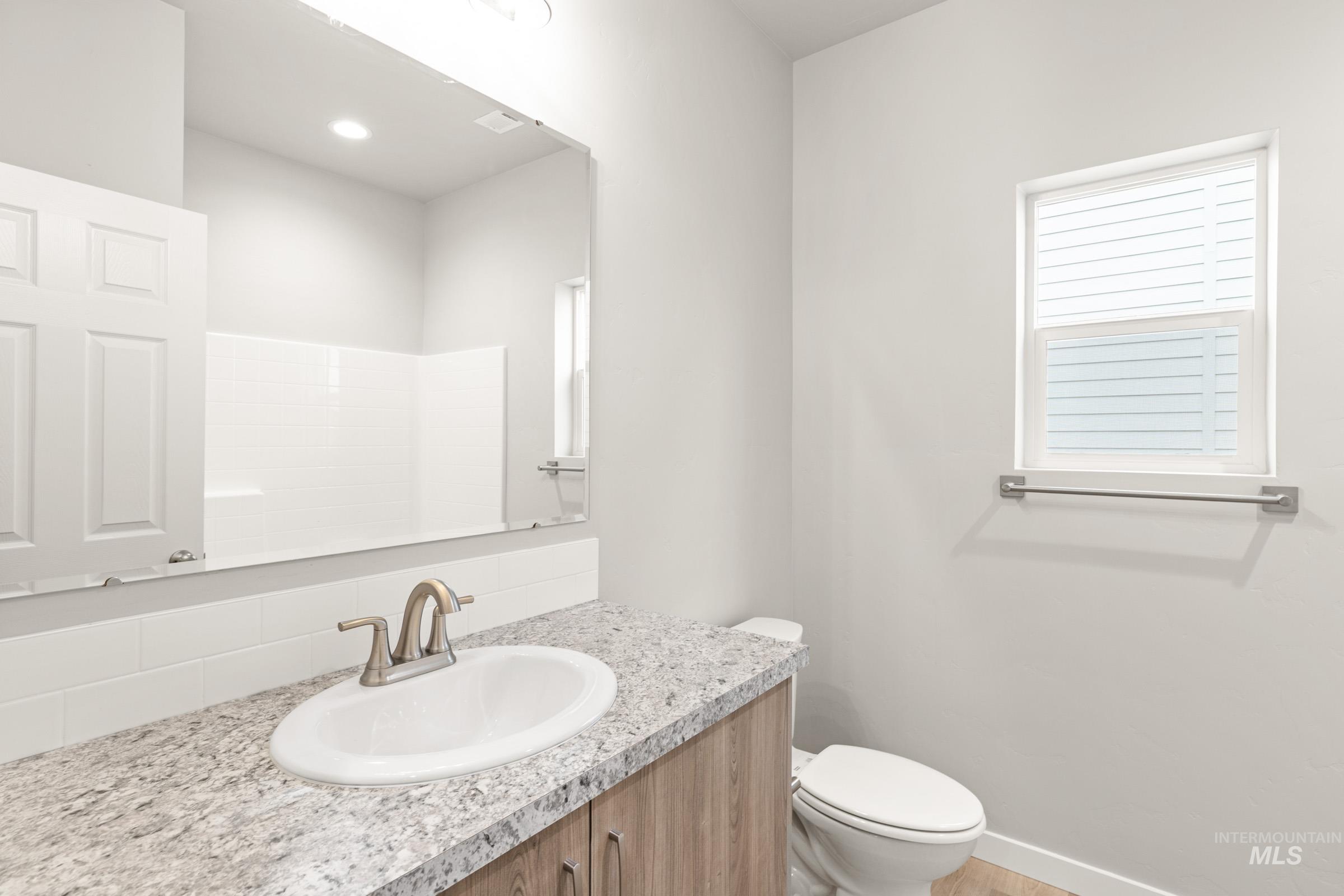 3877 E Jamestown Dr, Nampa, Idaho 83686, 4 Bedrooms, 2 Bathrooms, Residential For Sale, Price $509,990, 98974371