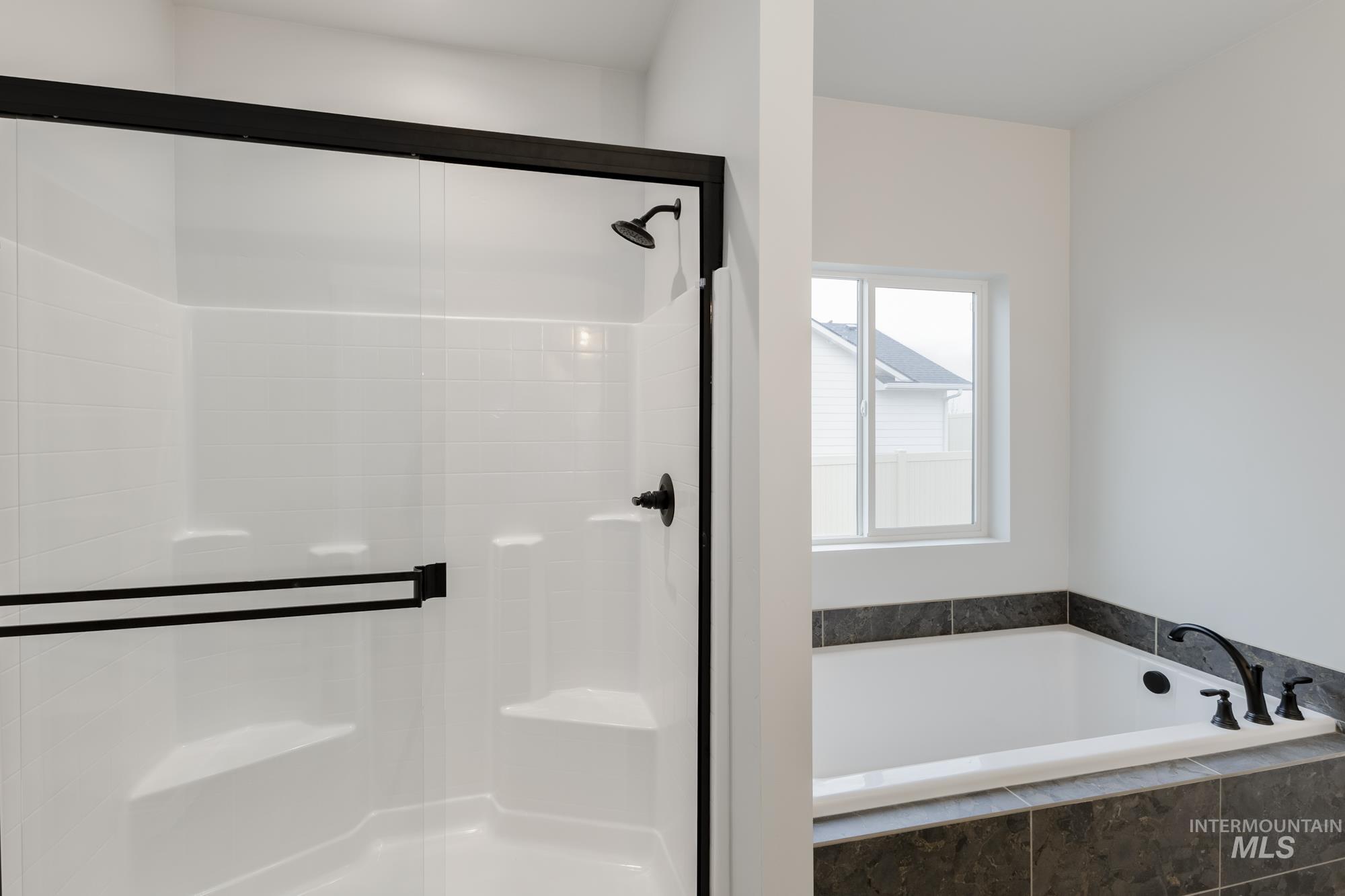 3877 E Jamestown Dr, Nampa, Idaho 83686, 4 Bedrooms, 2 Bathrooms, Residential For Sale, Price $509,990,MLS 98974371