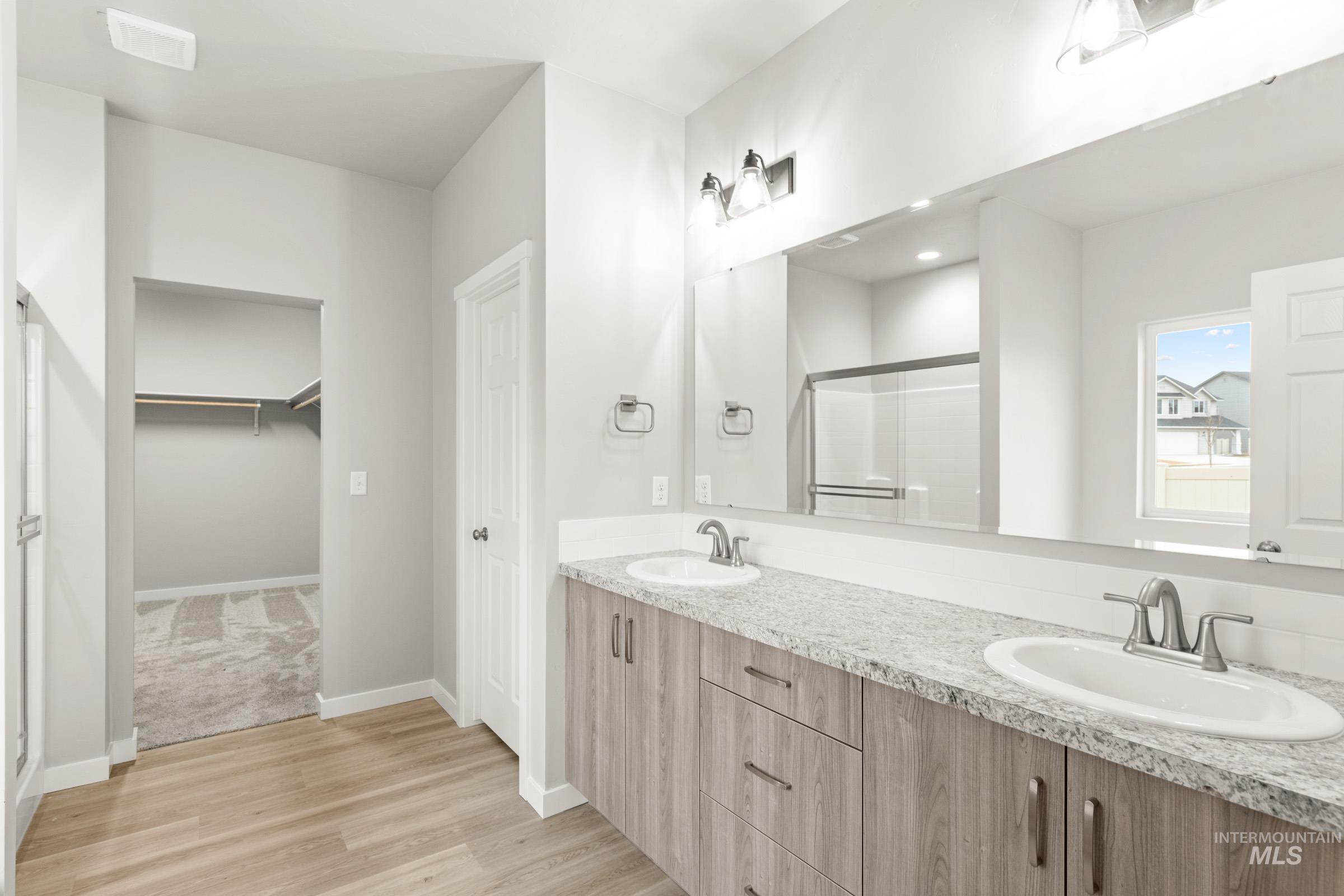 3877 E Jamestown Dr, Nampa, Idaho 83686, 4 Bedrooms, 2 Bathrooms, Residential For Sale, Price $509,990, 98974371