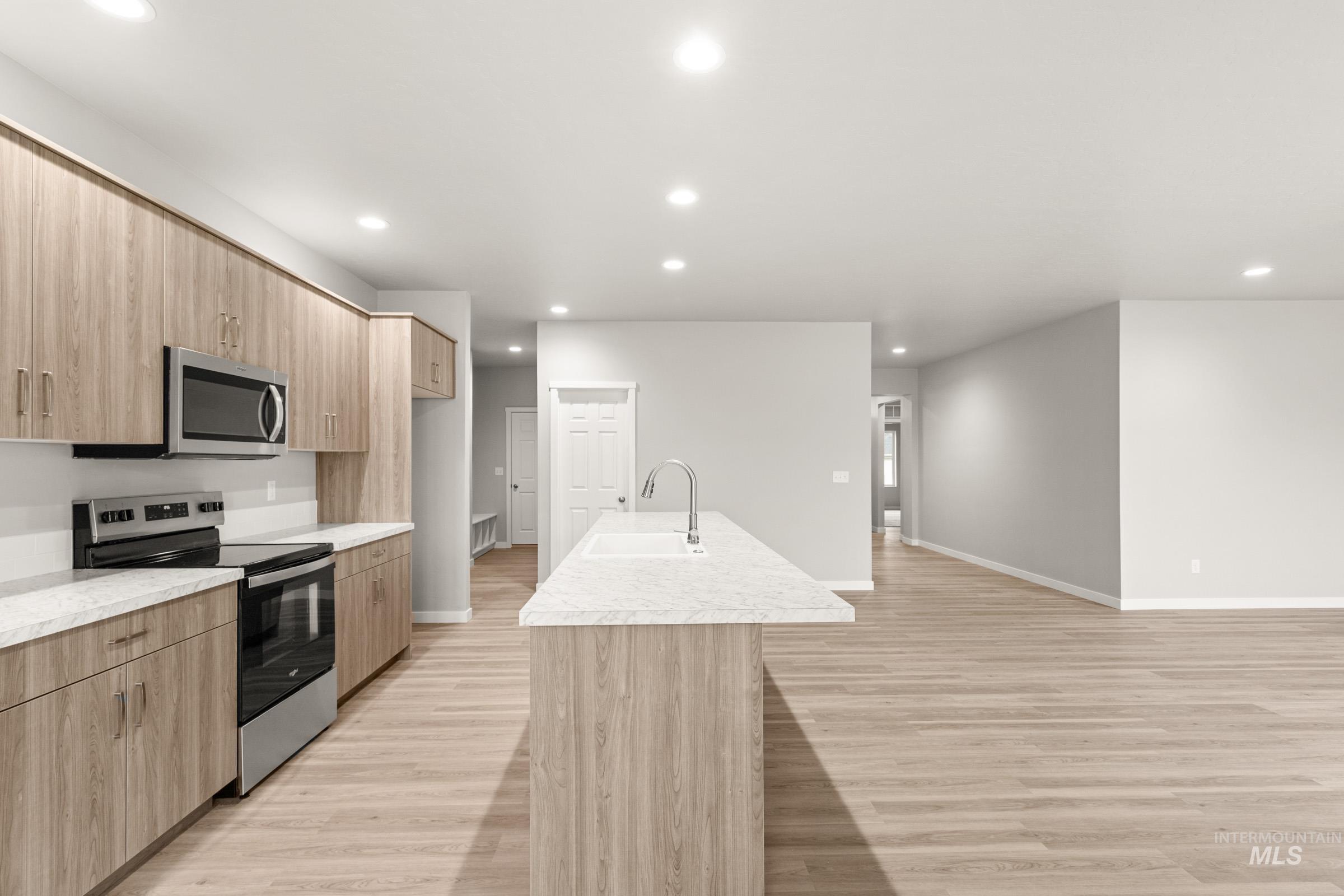 3877 E Jamestown Dr, Nampa, Idaho 83686, 4 Bedrooms, 2 Bathrooms, Residential For Sale, Price $509,990, 98974371