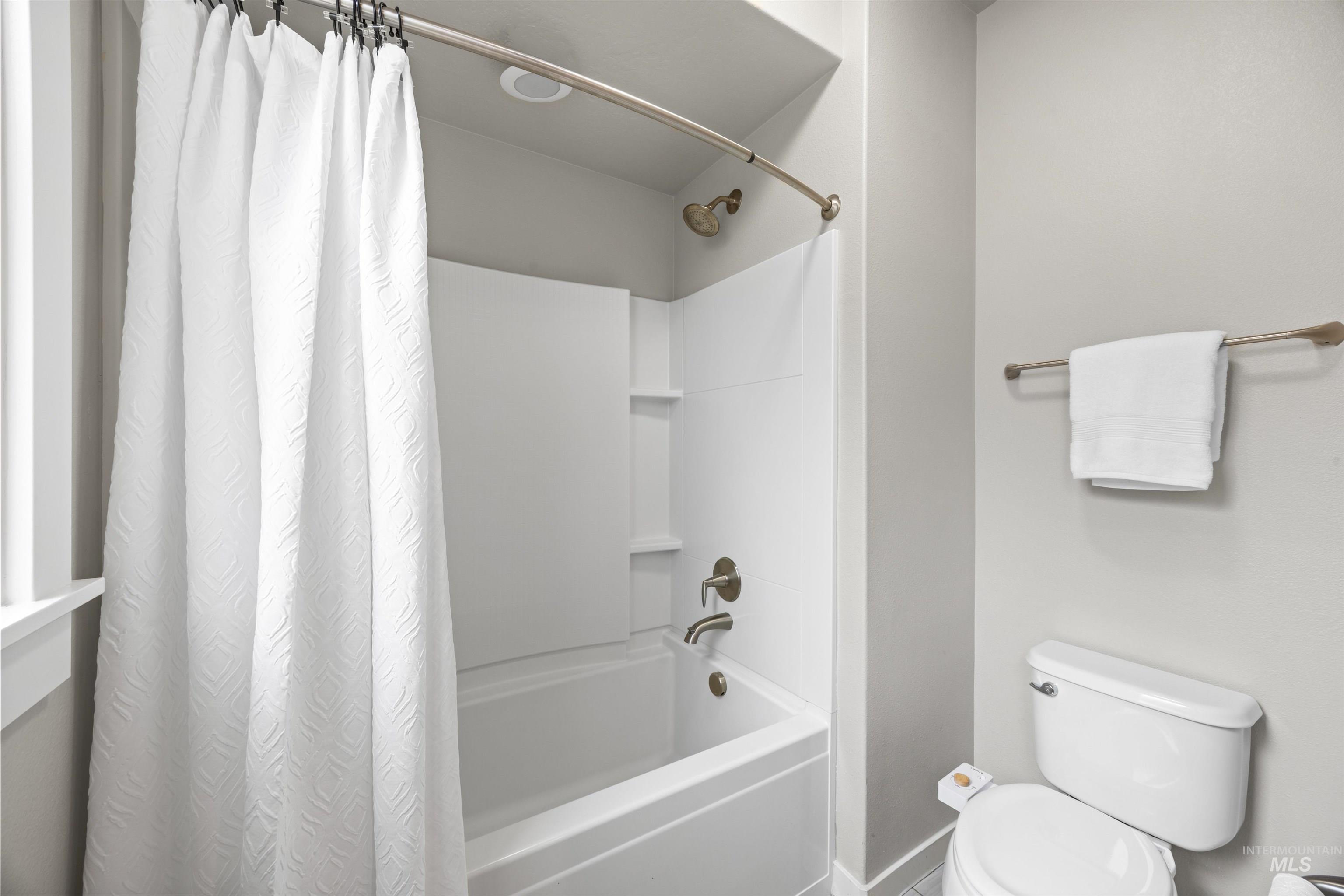 4775 S Spotted Horse Ave, Boise, Idaho 83716, 3 Bedrooms, 2 Bathrooms, Residential For Sale, Price $1,060,000,MLS 98974372