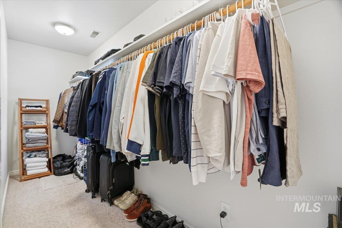 2200 N 9th Street, Boise, Idaho 83702, 3 Bedrooms, 2 Bathrooms, Residential For Sale, Price $684,000,MLS 98974375