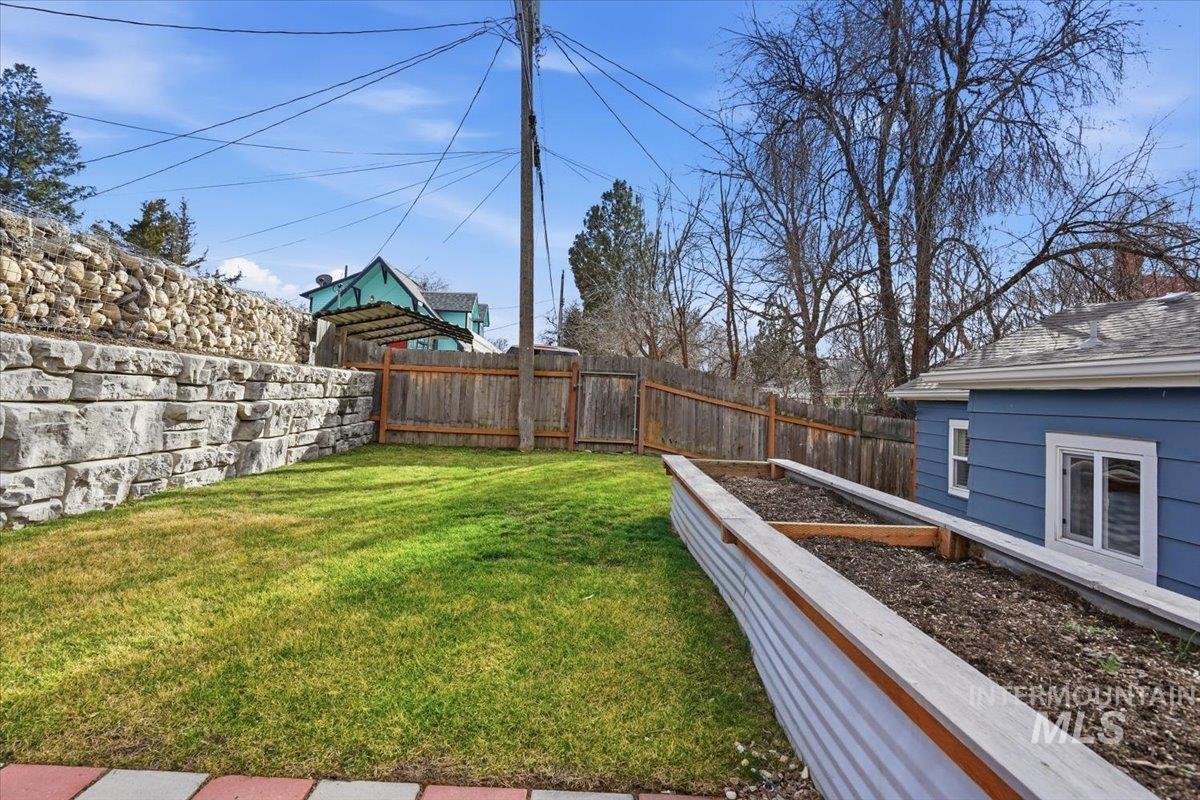 2200 N 9th Street, Boise, Idaho 83702, 3 Bedrooms, 2 Bathrooms, Residential For Sale, Price $684,000,MLS 98974375