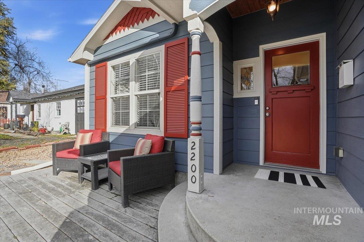 2200 N 9th Street, Boise, Idaho 83702, 3 Bedrooms, 2 Bathrooms, Residential For Sale, Price $684,000,MLS 98974375