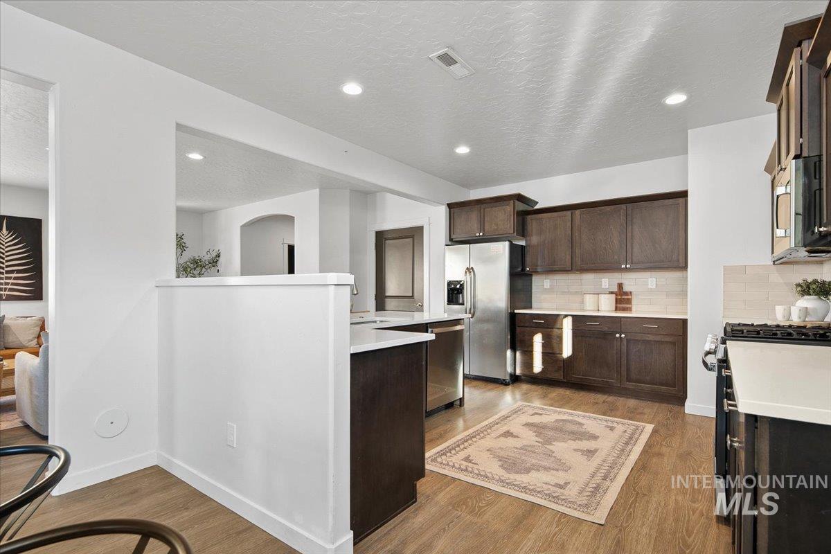 3315 S Cabin Creek Way, Meridian, Idaho 83642, 3 Bedrooms, 2.5 Bathrooms, Residential For Sale, Price $500,000,MLS 98974376