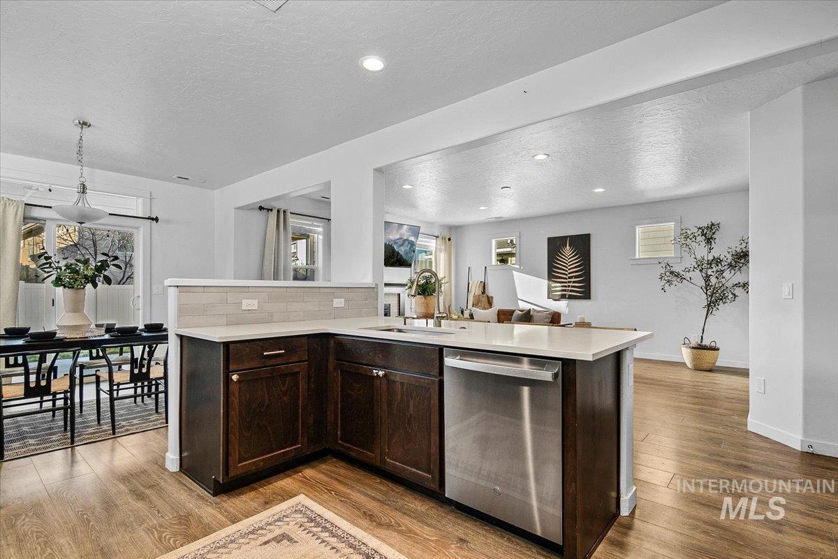 3315 S Cabin Creek Way, Meridian, Idaho 83642, 3 Bedrooms, 2.5 Bathrooms, Residential For Sale, Price $500,000,MLS 98974376