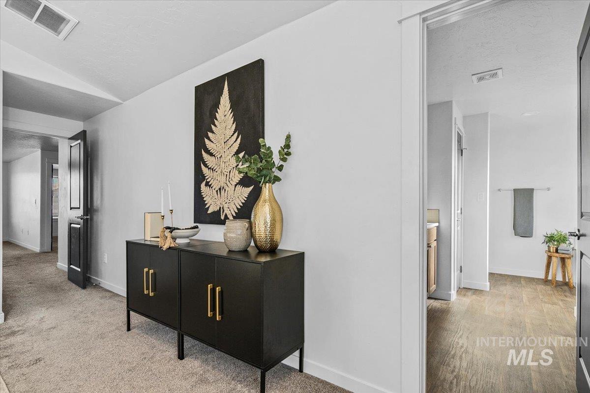 3315 S Cabin Creek Way, Meridian, Idaho 83642, 3 Bedrooms, 2.5 Bathrooms, Residential For Sale, Price $500,000,MLS 98974376