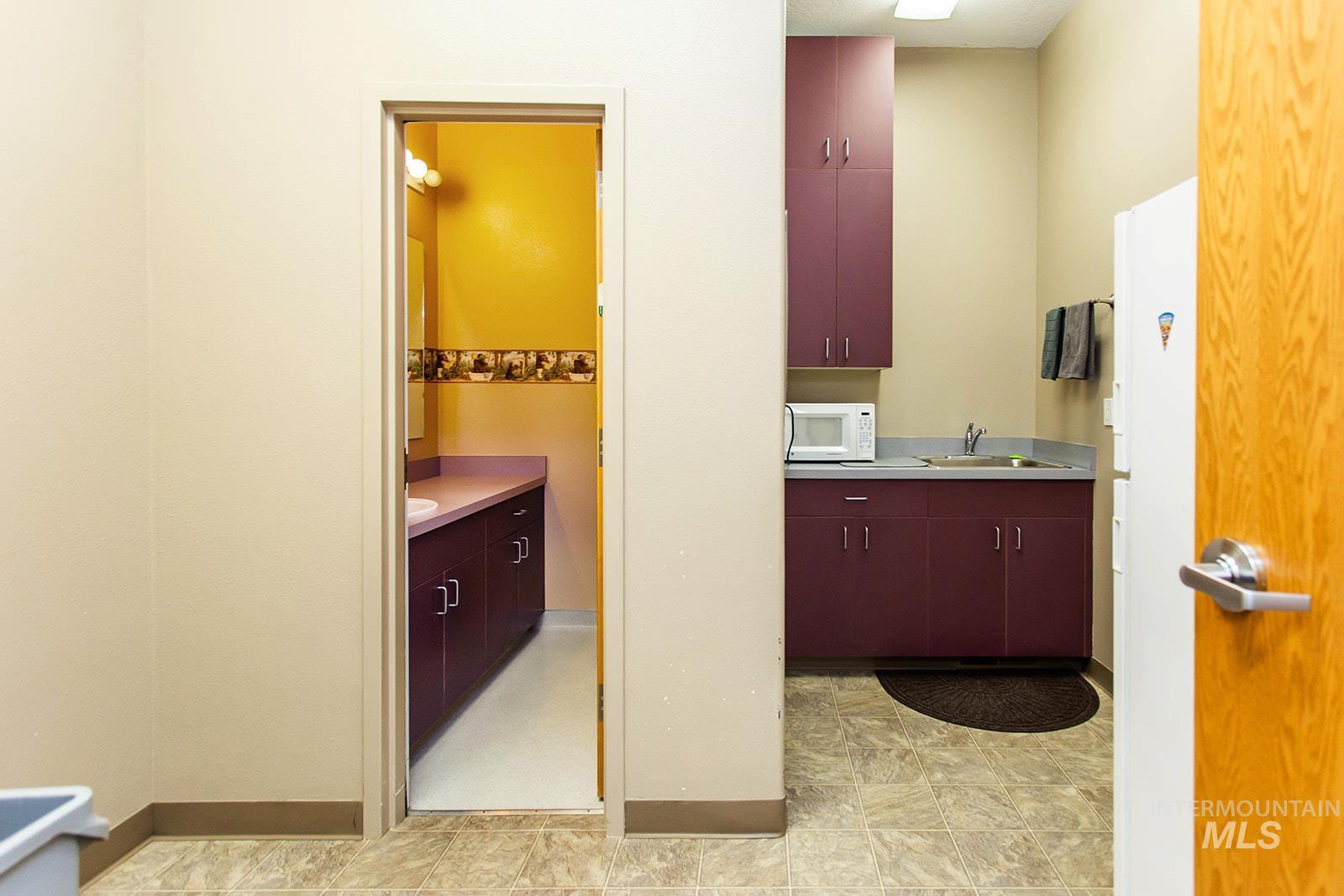 1263 Bennett Ave. Suite 2, Burley, Idaho 83318, Business/Commercial For Sale, Price $825,000,MLS 98974378