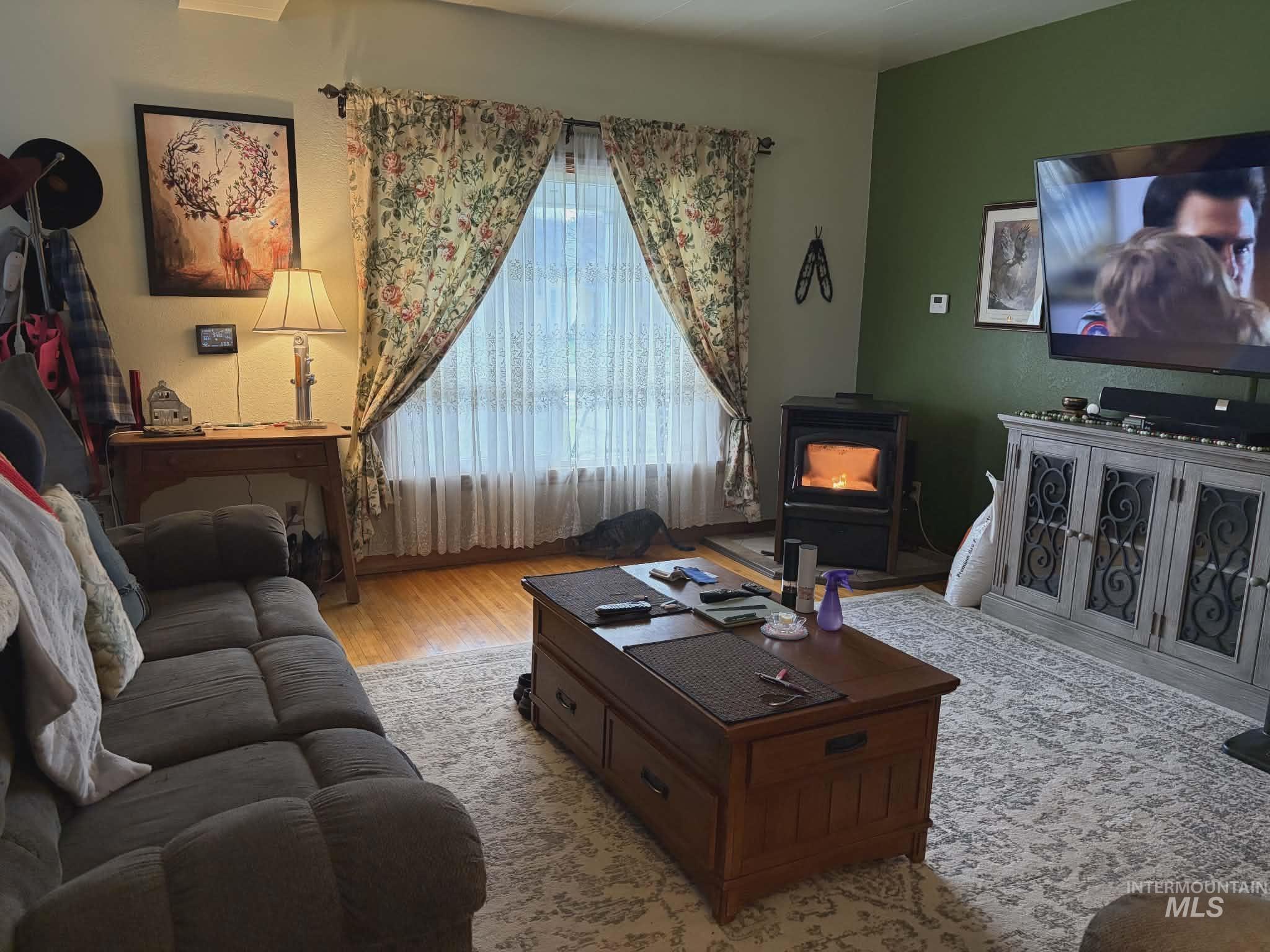 804 Maple St, Kamiah, Idaho 83536, 3 Bedrooms, 2 Bathrooms, Residential For Sale, Price $339,000,MLS 98974381