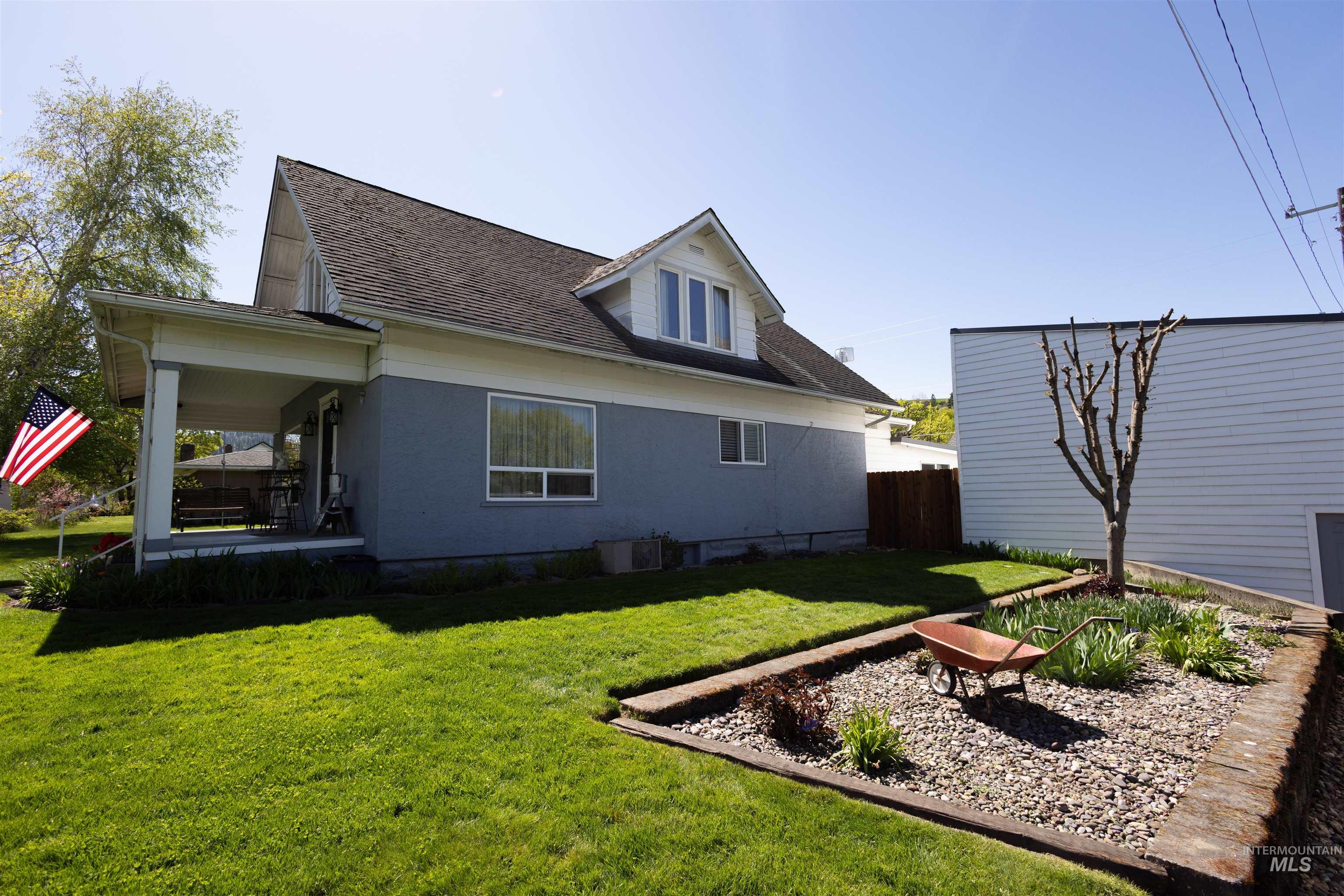 804 Maple St, Kamiah, Idaho 83536, 3 Bedrooms, 2 Bathrooms, Residential For Sale, Price $339,000,MLS 98974381