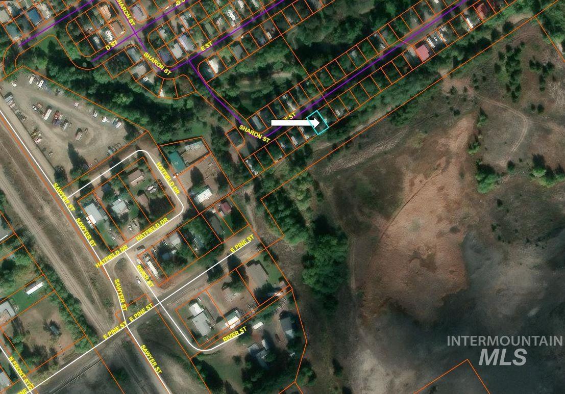 13 F Street, Cascade, Idaho 83611, 1 Bedroom, 1 Bathroom, Residential For Sale, Price $127,500,MLS 98974383