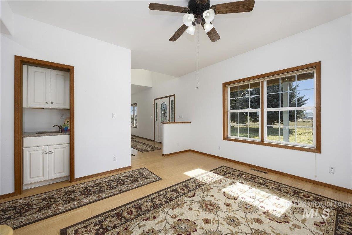 101 Quail Ridge Dr, Shoshone, Idaho 83352, 6 Bedrooms, 4.5 Bathrooms, Residential For Sale, Price $695,000,MLS 98974384