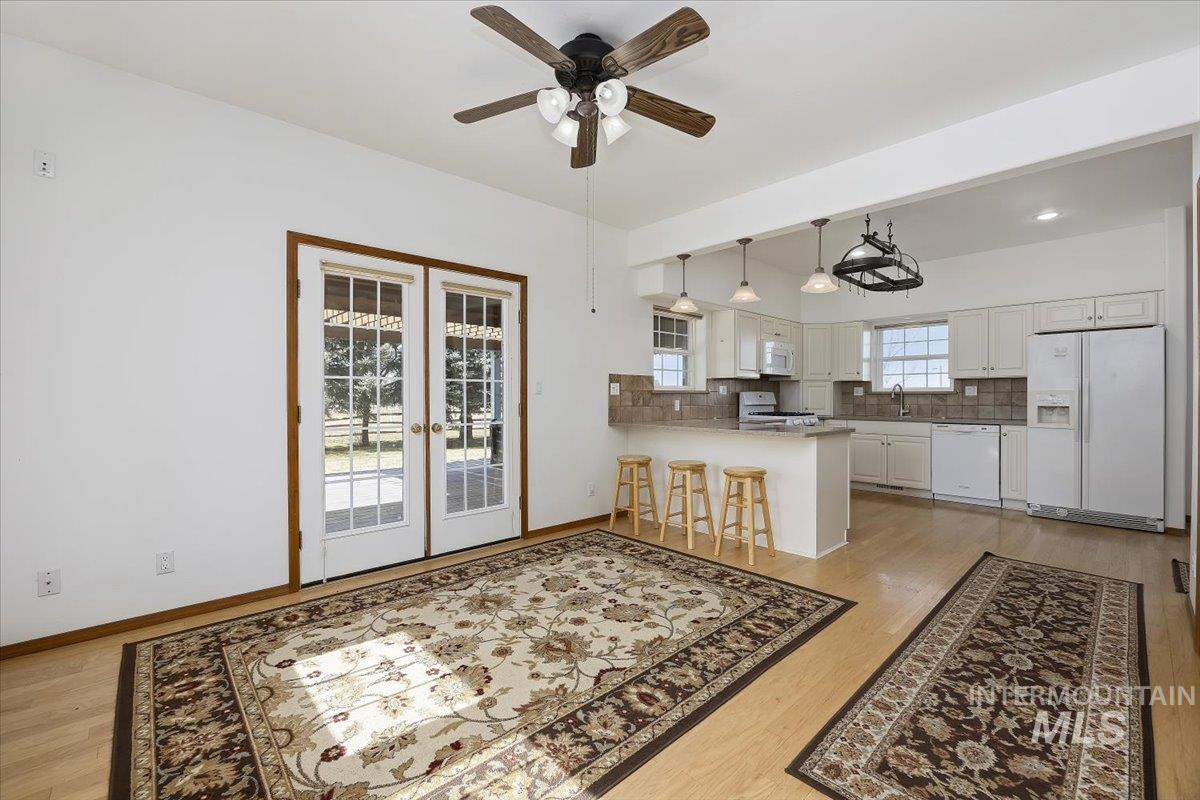 101 Quail Ridge Dr, Shoshone, Idaho 83352, 6 Bedrooms, 4.5 Bathrooms, Residential For Sale, Price $695,000,MLS 98974384