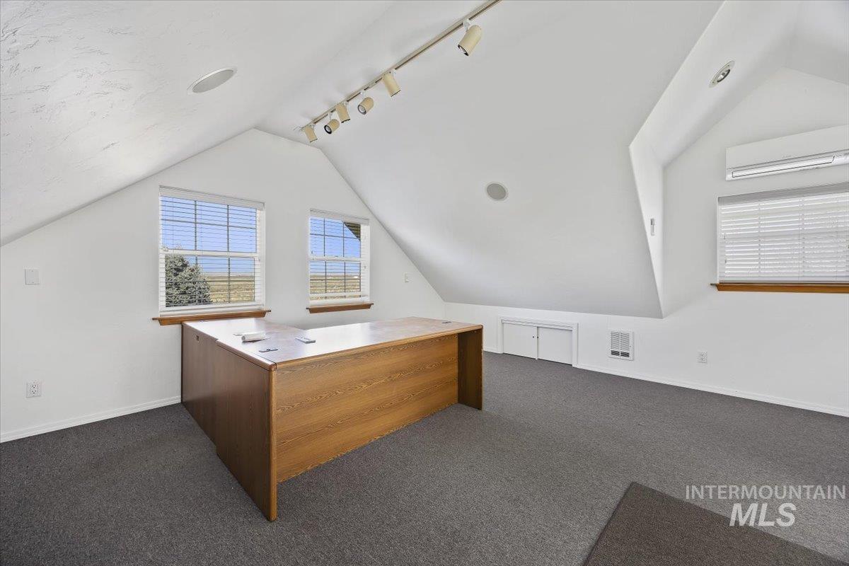 101 Quail Ridge Dr, Shoshone, Idaho 83352, 6 Bedrooms, 4.5 Bathrooms, Residential For Sale, Price $695,000,MLS 98974384