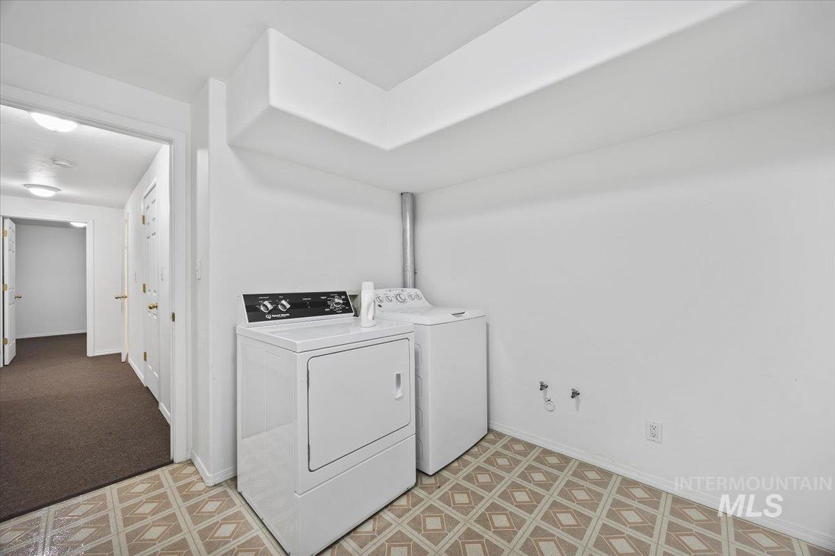 101 Quail Ridge Dr, Shoshone, Idaho 83352, 6 Bedrooms, 4.5 Bathrooms, Residential For Sale, Price $695,000,MLS 98974384