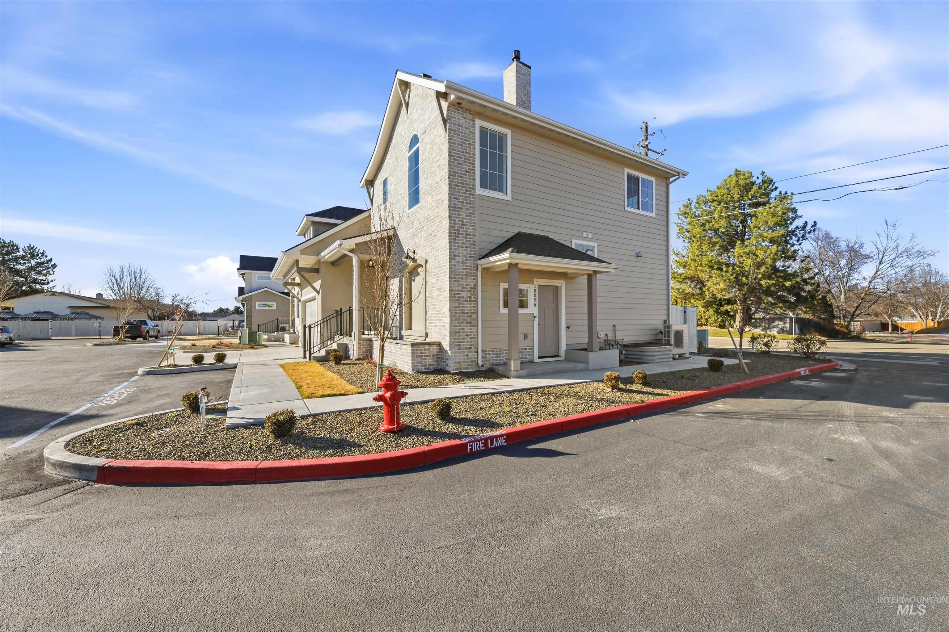 10093 W McMillan Rd, Boise, Idaho 83704, 4 Bedrooms, 3.5 Bathrooms, Residential For Sale, Price $650,000,MLS 98974388