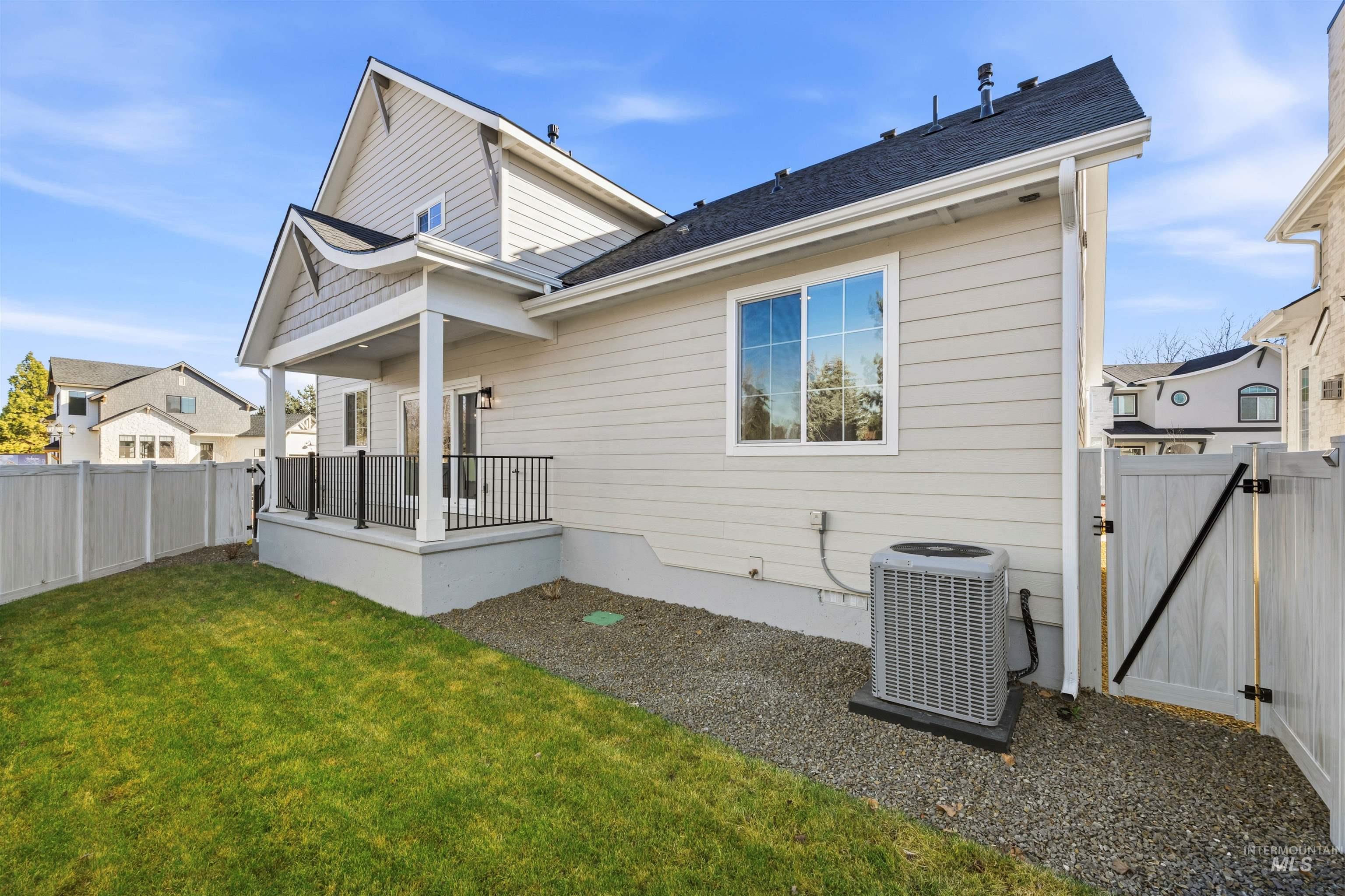 10093 W McMillan Rd, Boise, Idaho 83704, 4 Bedrooms, 3.5 Bathrooms, Residential For Sale, Price $650,000,MLS 98974388