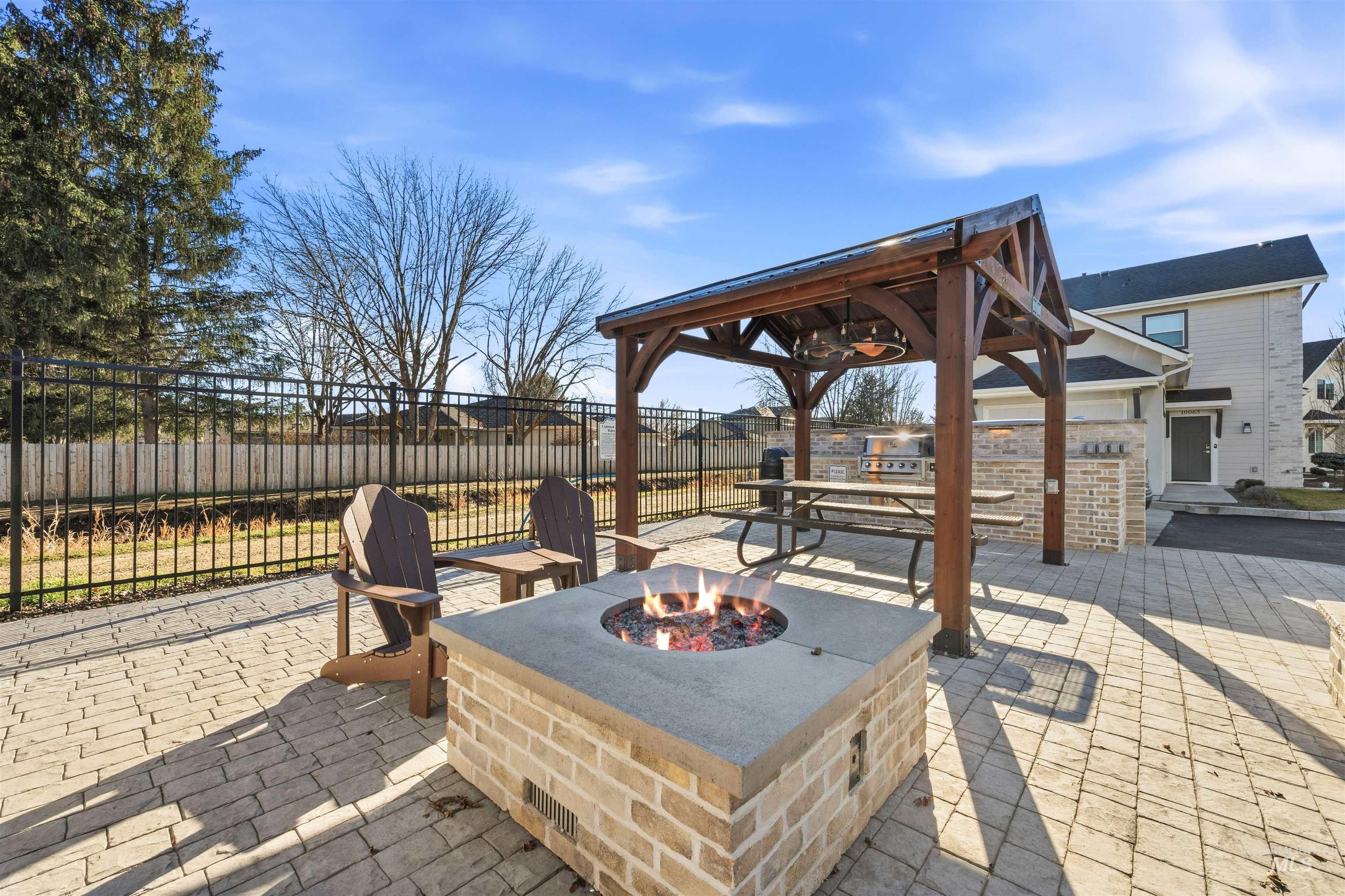 10093 W McMillan Rd, Boise, Idaho 83704, 4 Bedrooms, 3.5 Bathrooms, Residential For Sale, Price $650,000,MLS 98974388