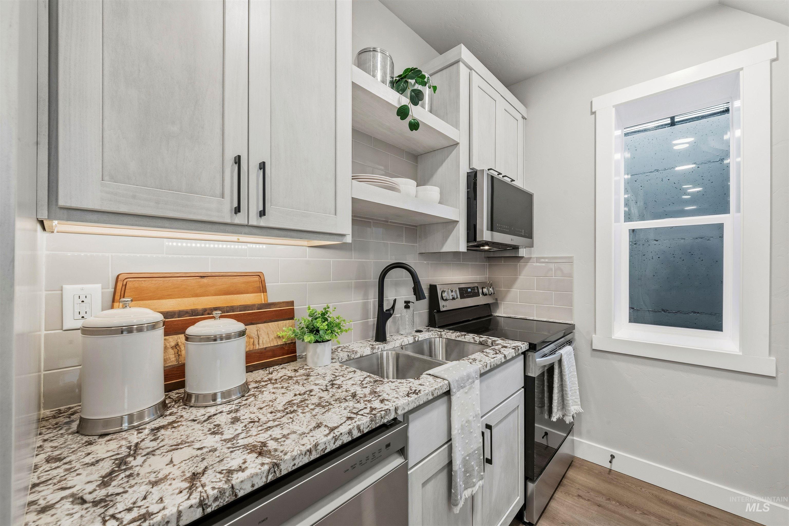 10093 W McMillan Rd, Boise, Idaho 83704, 3 Bedrooms, 2.5 Bathrooms, Residential Income For Sale, Price $650,000,MLS 98974389