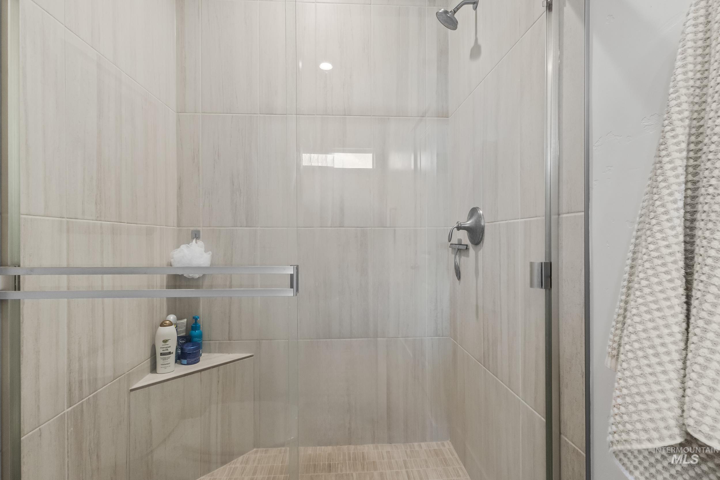 9058 W Virginia City Drive, Star, Idaho 83669, 3 Bedrooms, 2 Bathrooms, Residential For Sale, Price $490,000,MLS 98974390