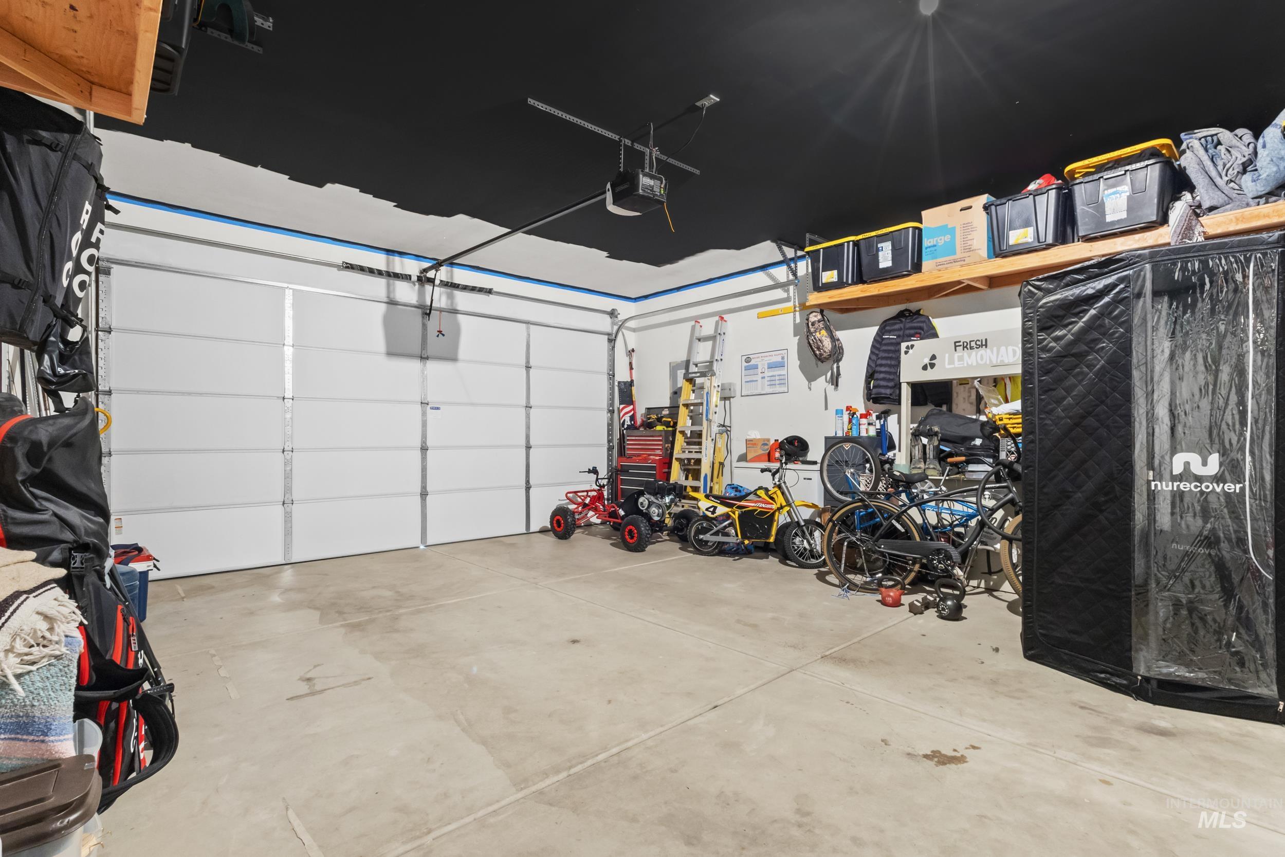 9058 W Virginia City Drive, Star, Idaho 83669, 3 Bedrooms, 2 Bathrooms, Residential For Sale, Price $490,000,MLS 98974390