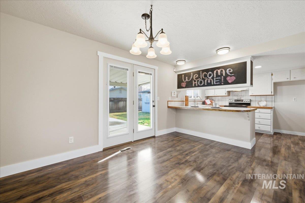 1204 Teton Ave, Caldwell, Idaho 83605, 3 Bedrooms, 2 Bathrooms, Residential For Sale, Price $438,000,MLS 98974392