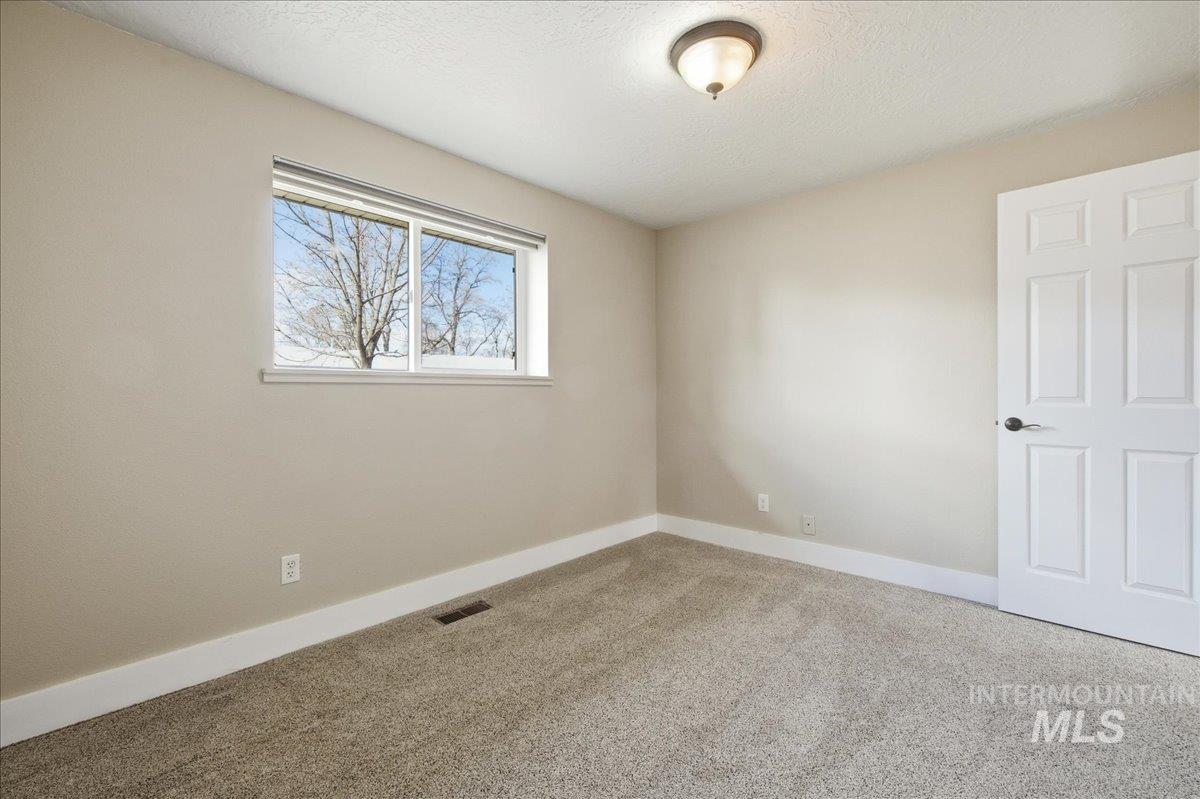 1204 Teton Ave, Caldwell, Idaho 83605, 3 Bedrooms, 2 Bathrooms, Residential For Sale, Price $438,000,MLS 98974392