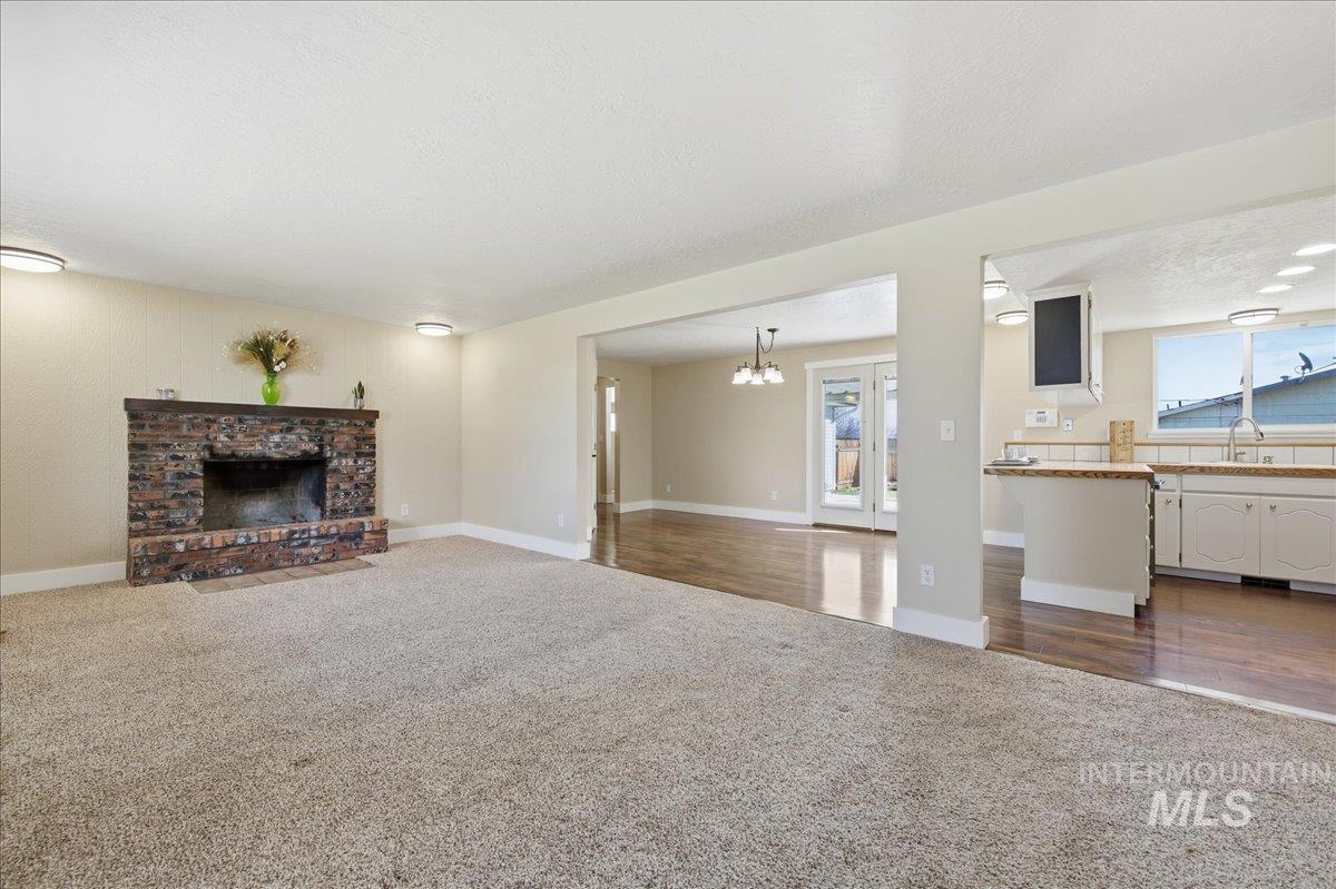 1204 Teton Ave, Caldwell, Idaho 83605, 3 Bedrooms, 2 Bathrooms, Residential For Sale, Price $438,000,MLS 98974392